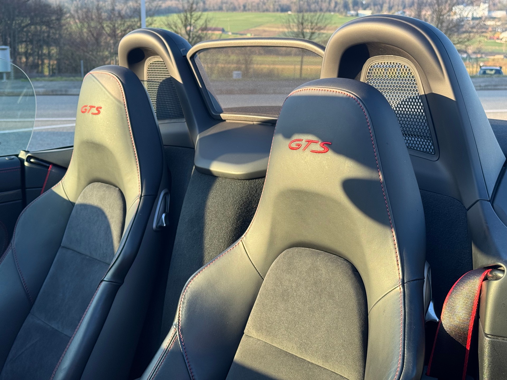 PORSCHE Boxster GTS 3.4 PDK-image-8