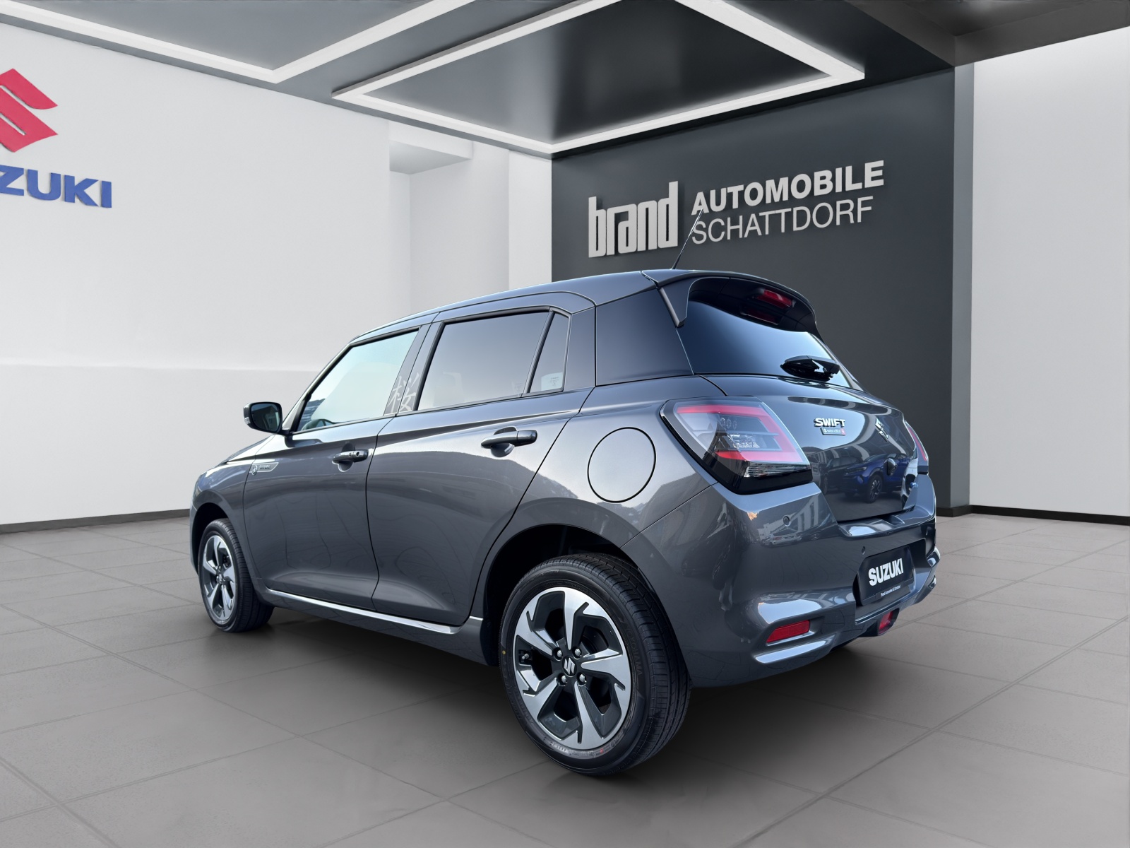 SUZUKI Swift 1.2 Sakura Top Hybrid 4x4-image-2