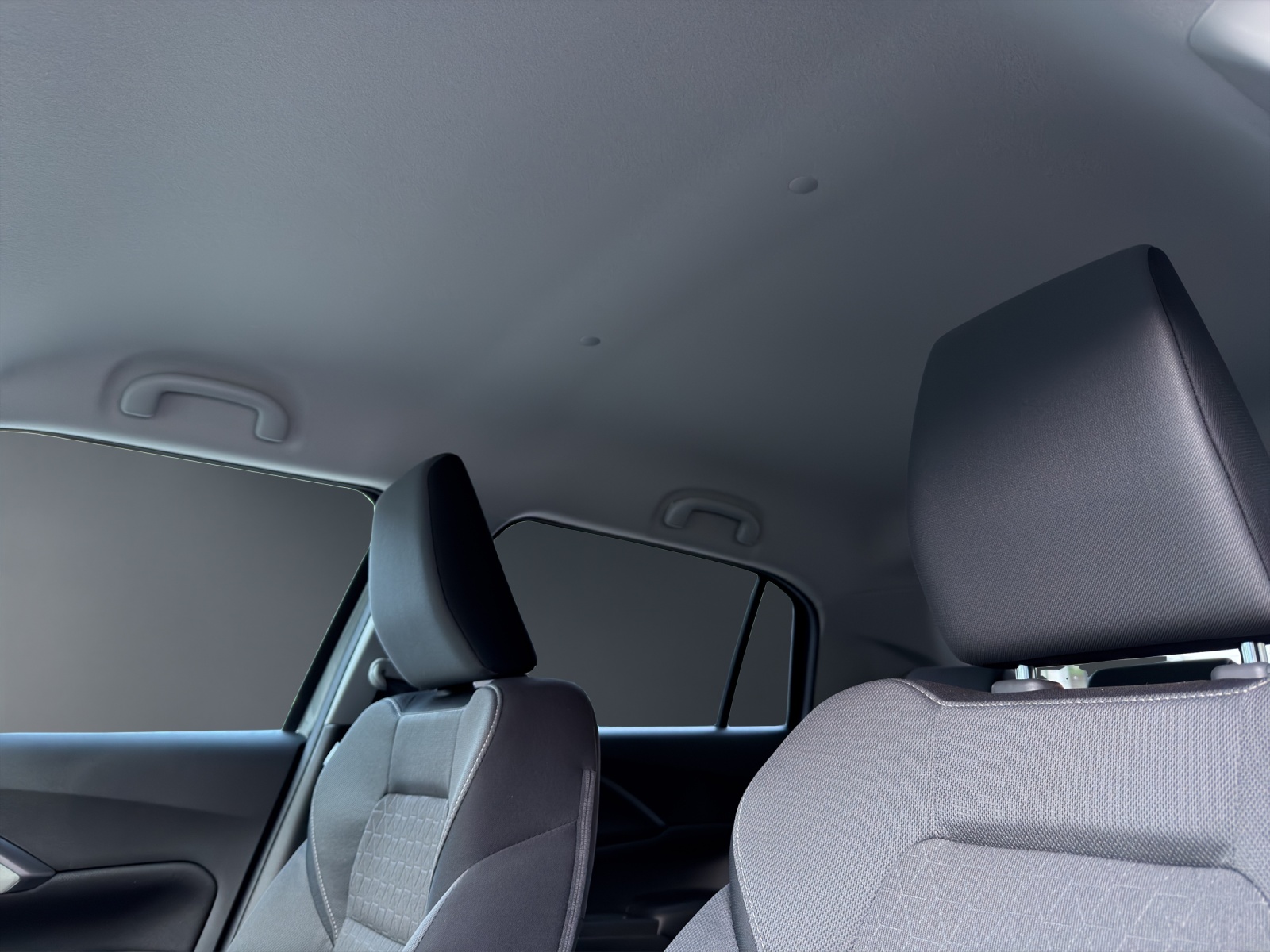 SUZUKI Swift 1.2 Sakura Top Hybrid 4x4-image-9