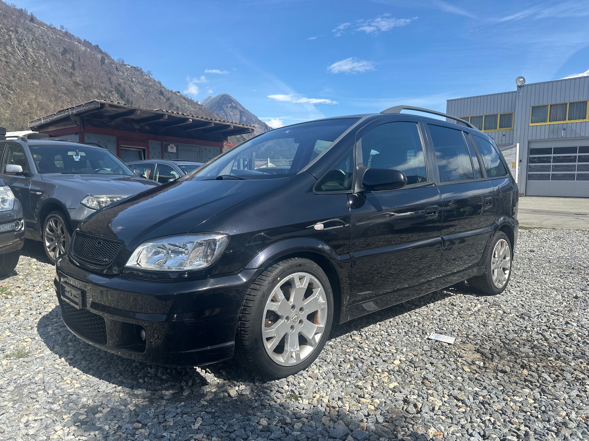 OPEL Zafira 2.0i Turbo OPC-image-8