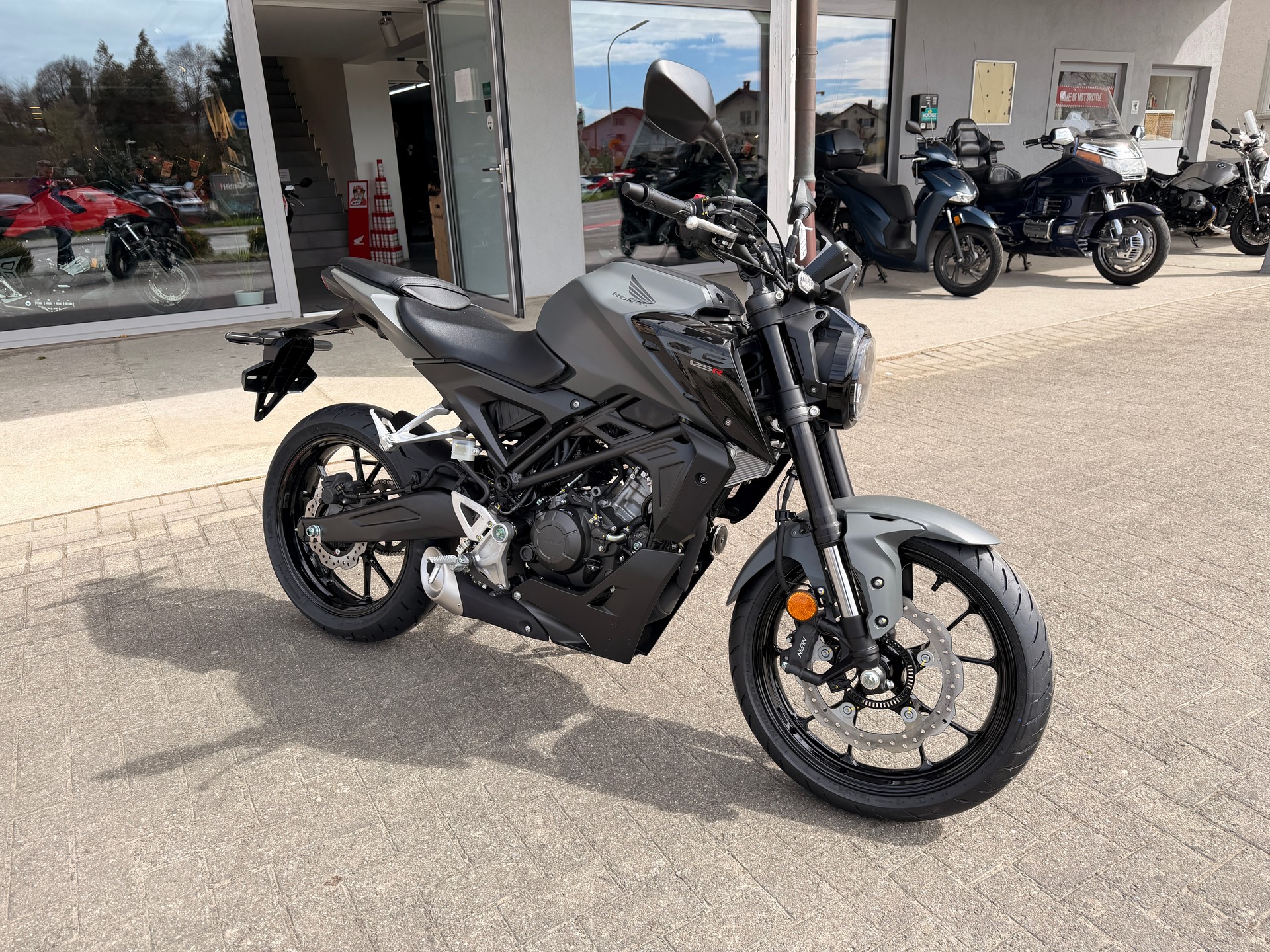 HONDA CB 125 R