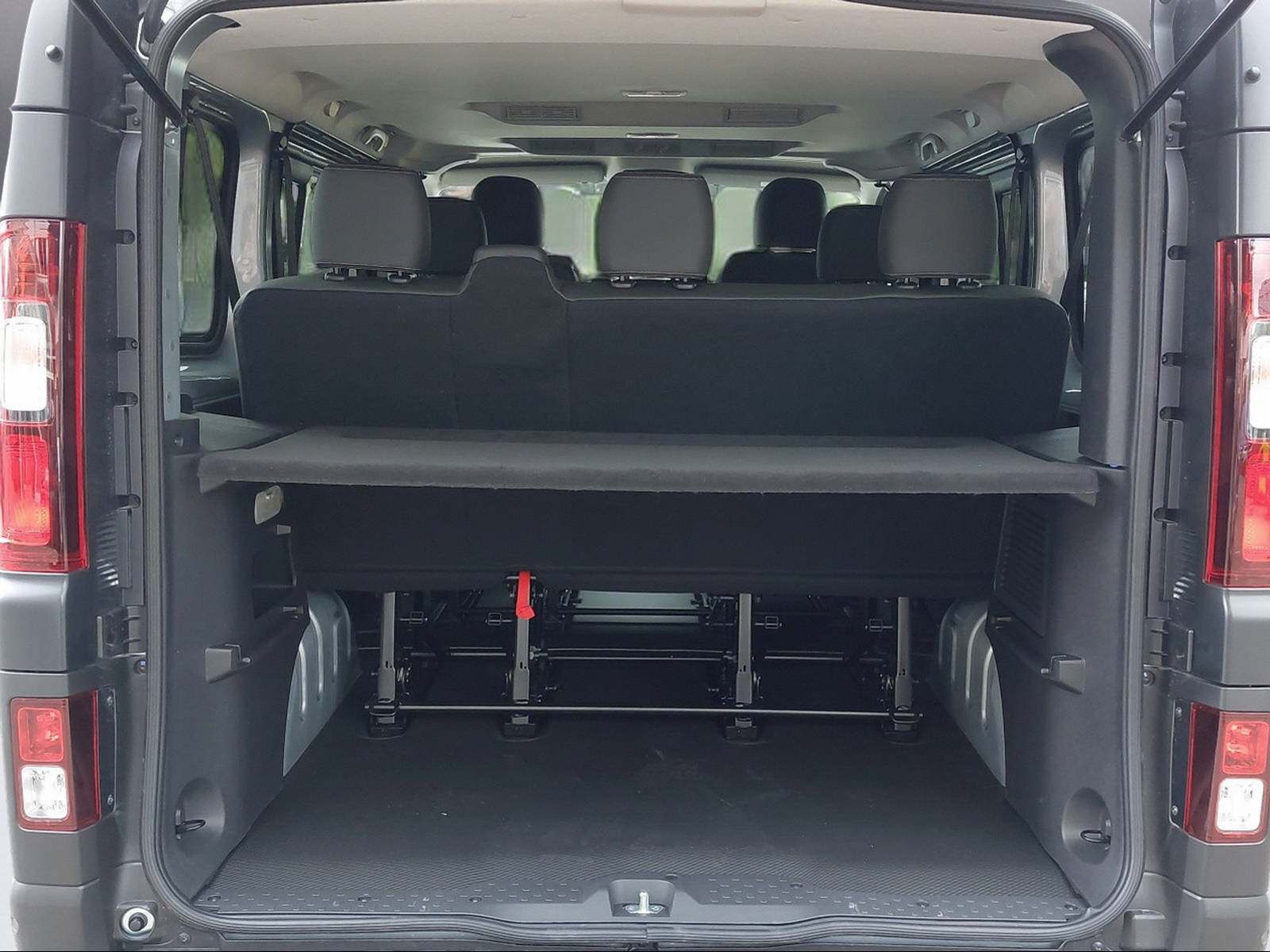NISSAN Primastarr Kombi 2.8 t L1 H1 2.0 dCi 170 Tekna 9P-image-8