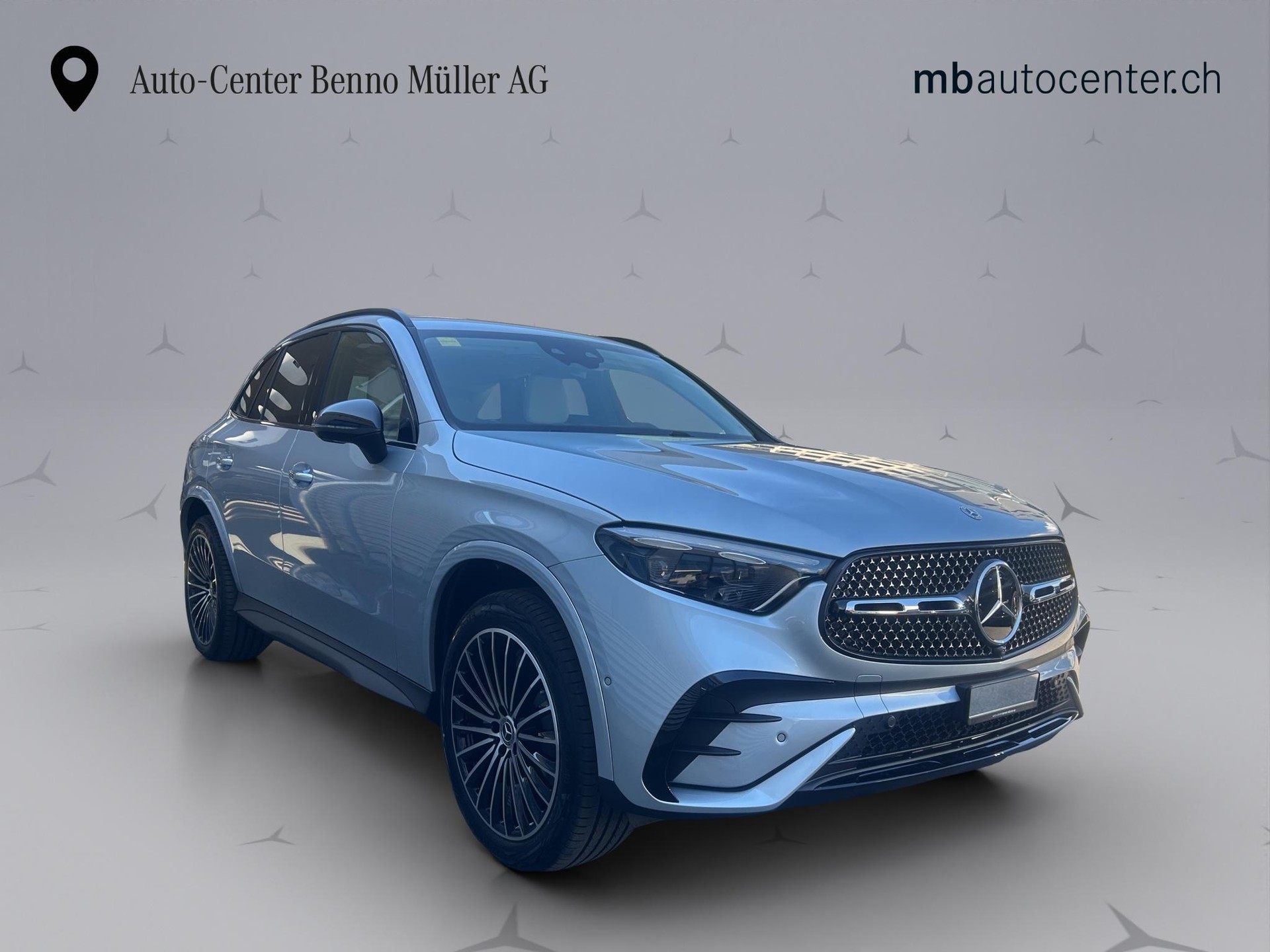 MERCEDES-BENZ GLC 300 e EQ Star AMG Line 4matic-image-5