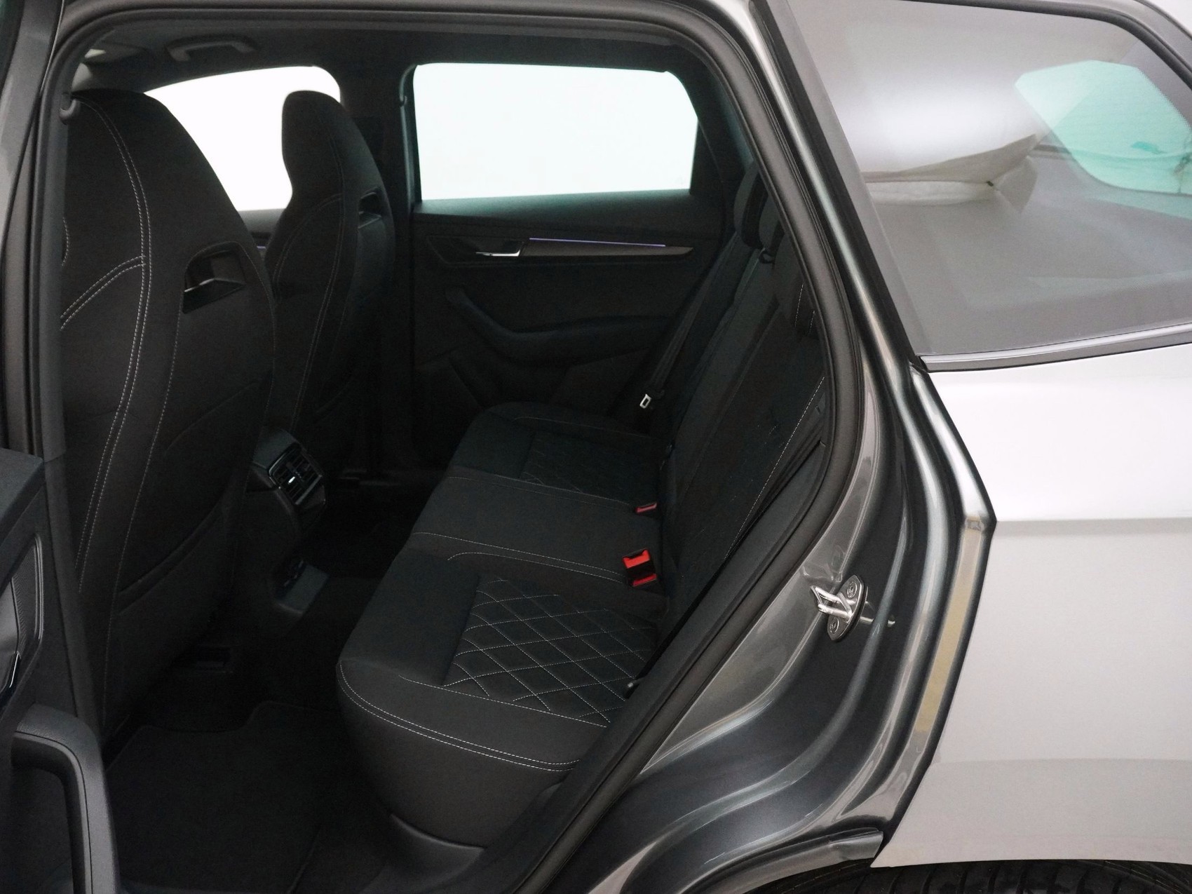 SKODA Karoq 2.0 TSI SportLine DSG 4x4-image-14