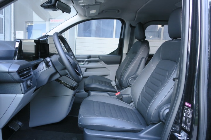 FORD Tourneo Bus 320 L1H1 TitaniumX Automat 4x4-image-6