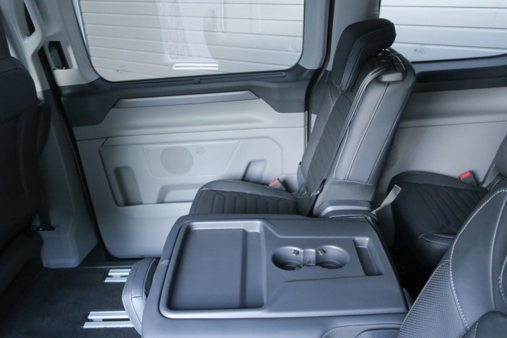 FORD Tourneo Bus 320 L1H1 TitaniumX Automat 4x4-image-10