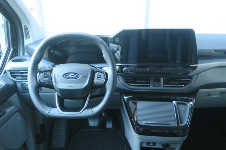 FORD Tourneo Bus 320 L1H1 TitaniumX Automat 4x4-image-9