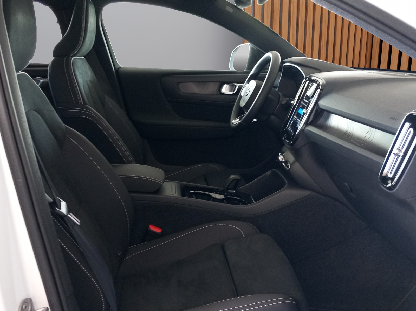 VOLVO C40 Recharge Twin-image-15