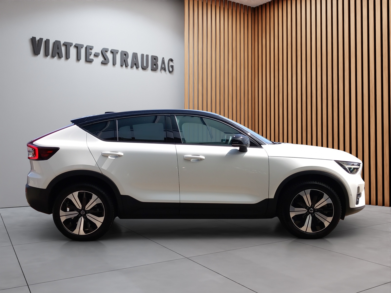 VOLVO C40 Recharge Twin-image-5