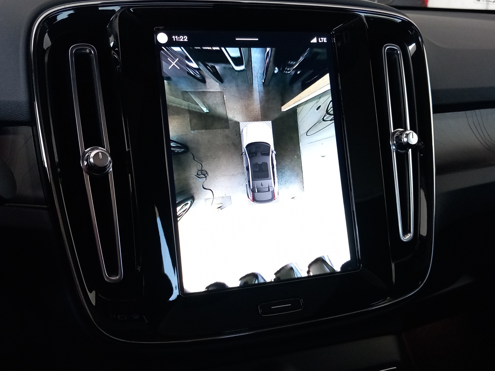 VOLVO C40 Recharge Twin-image-19