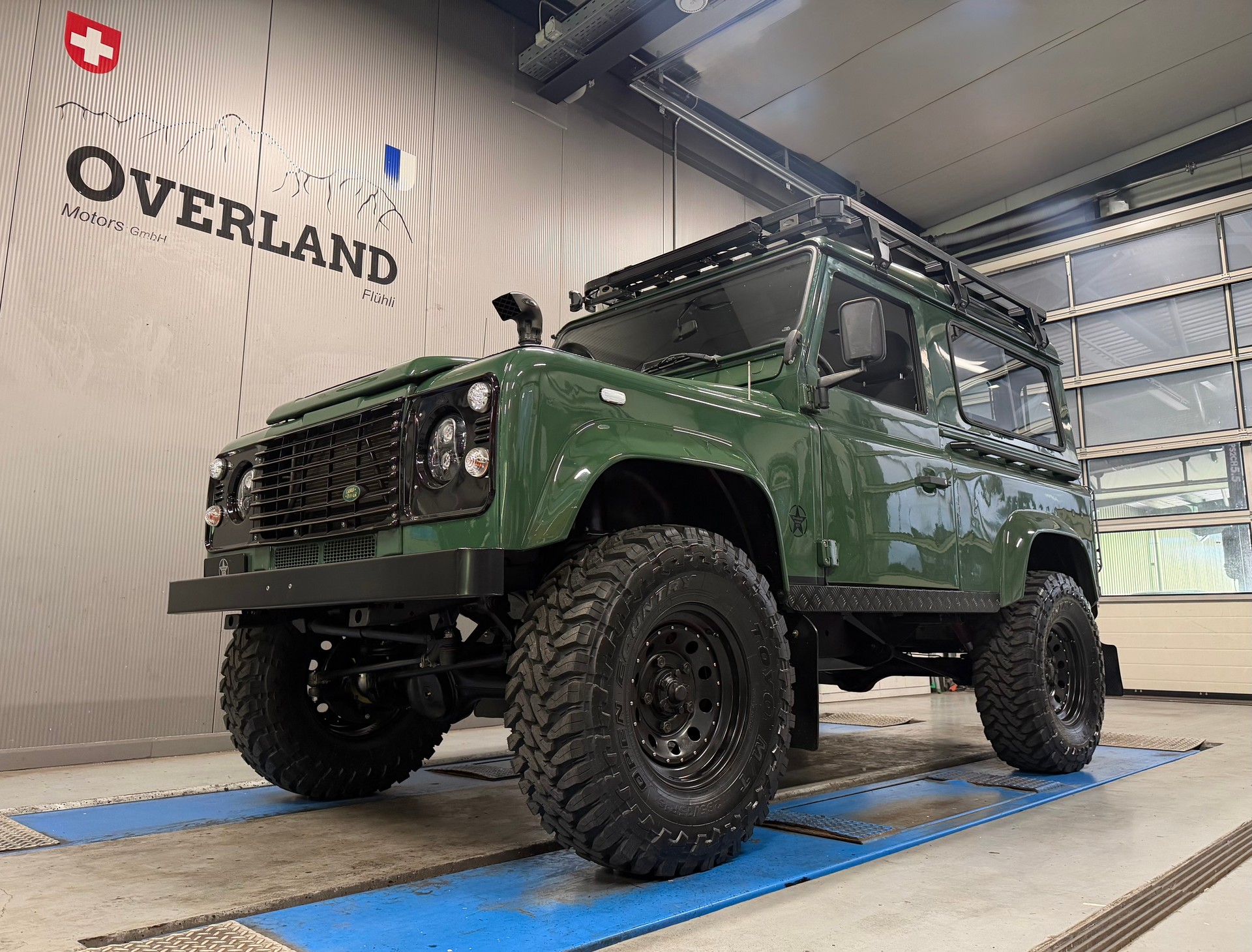 LAND ROVER Defender 90 SW 2.5 Td5-image-16