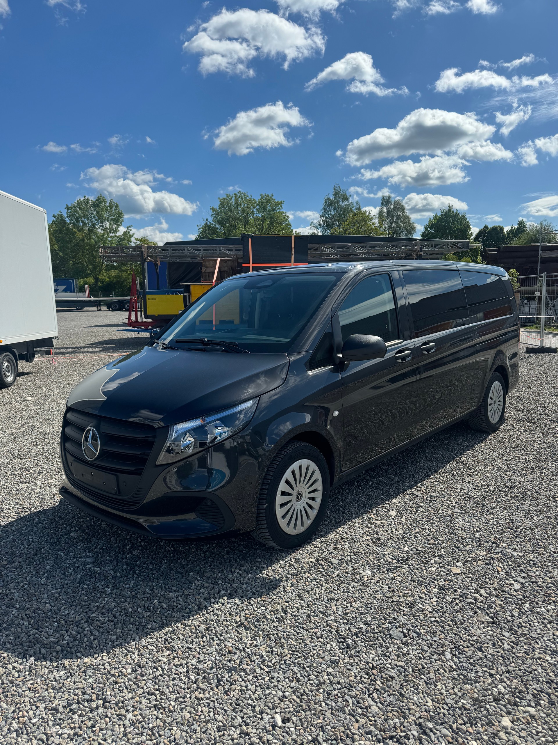 MERCEDES-BENZ Vito 116 CDI Extralang Tourer 9G-Tronic 9 Sitzer-image-1