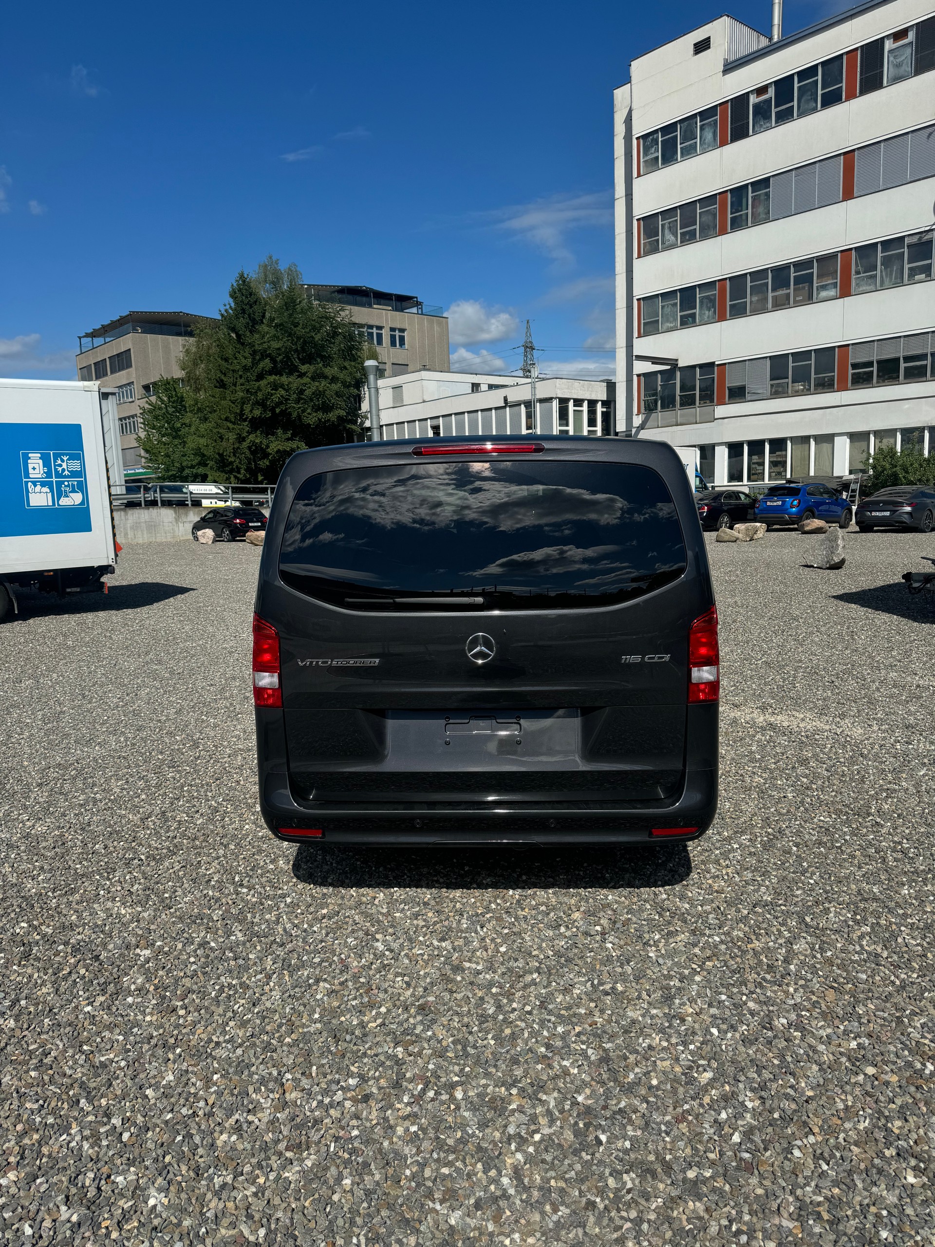 MERCEDES-BENZ Vito 116 CDI Extralang Tourer 9G-Tronic 9 Sitzer-image-3