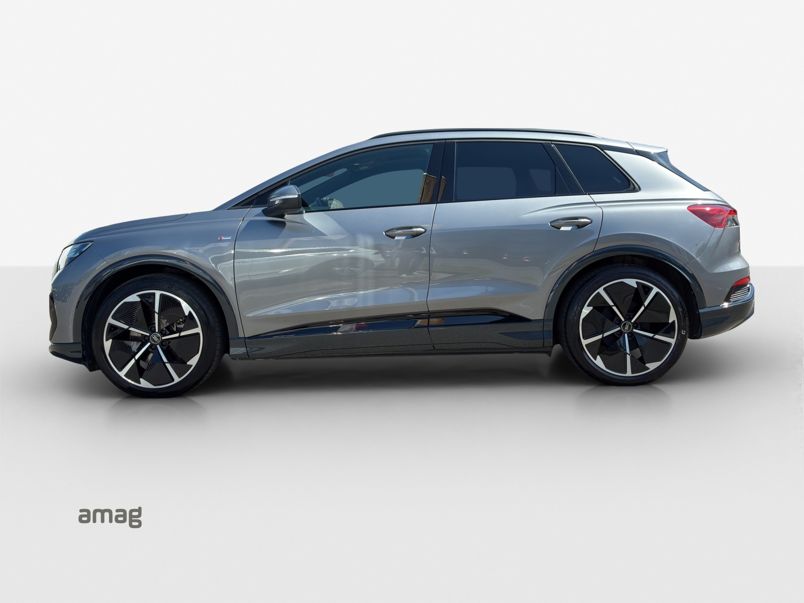AUDI Q4 e-tron 40-image-1