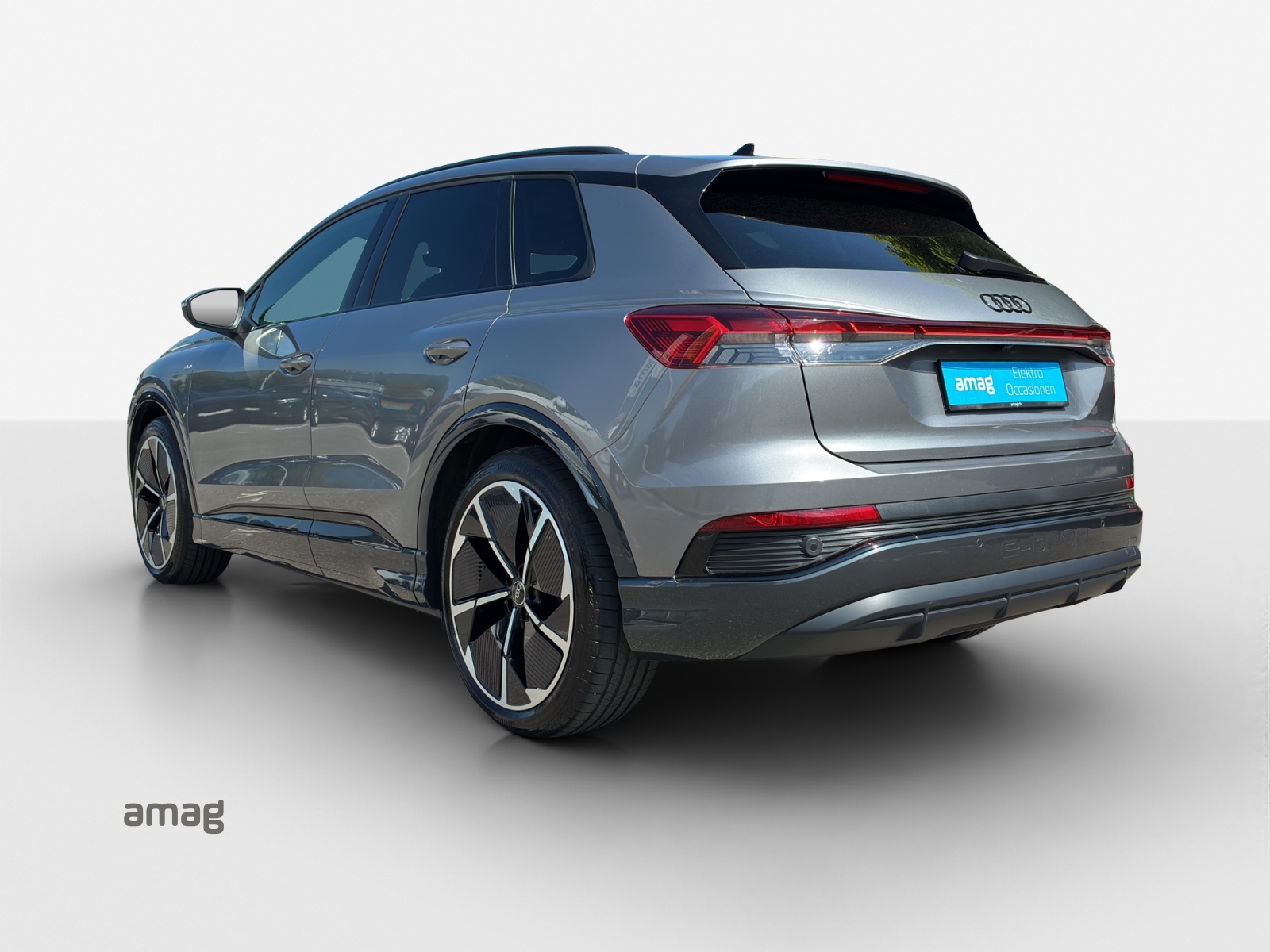 AUDI Q4 e-tron 40-image-2