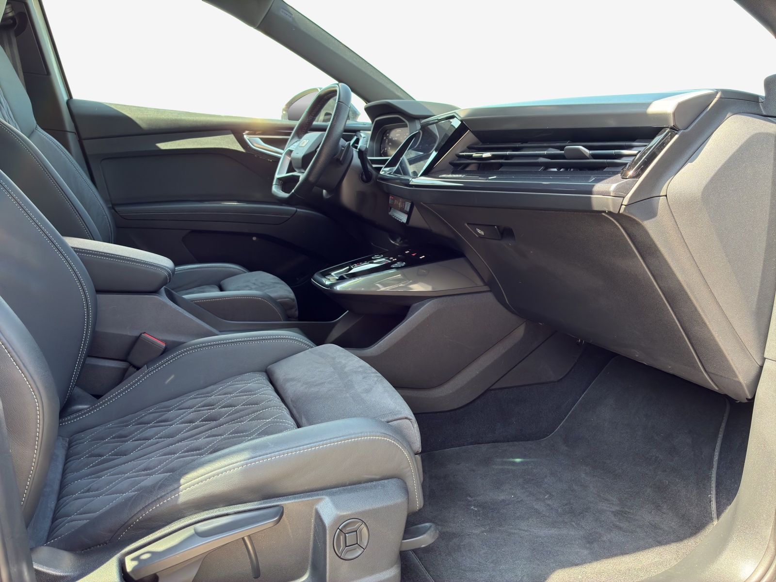 AUDI Q4 e-tron 40-image-15