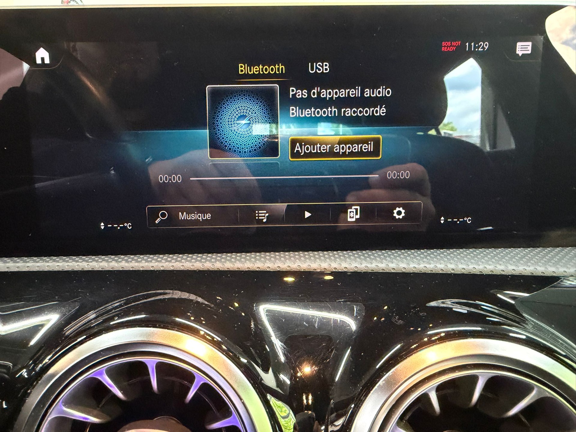 MERCEDES-BENZ A 180 Progressive 7G-DCT-image-22