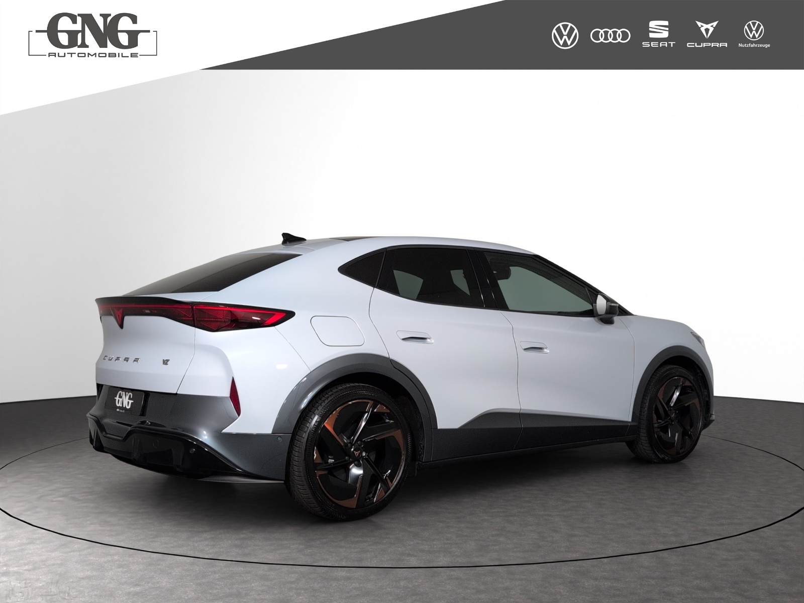 CUPRA Tavascan Type 9 77 kWh VZ Adrenaline-image-2
