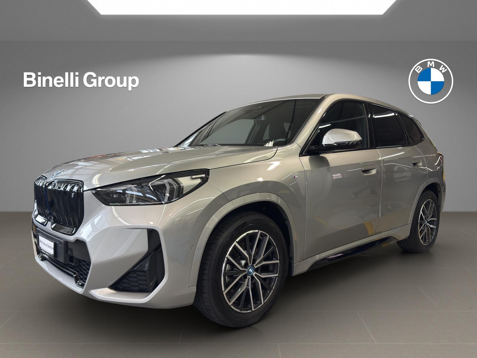 BMW iX1 30 xDrive-image-0