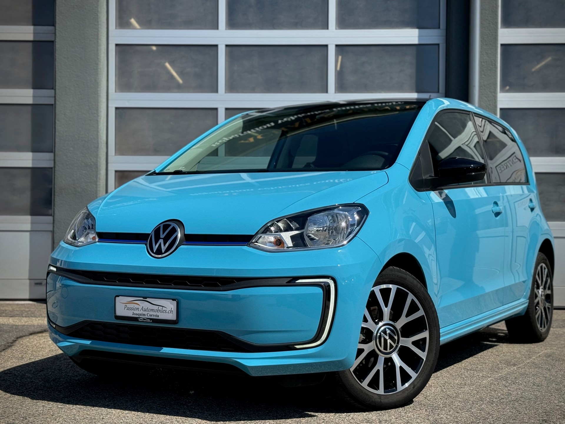 VW e-Up - Véhicule Suisse (CH)