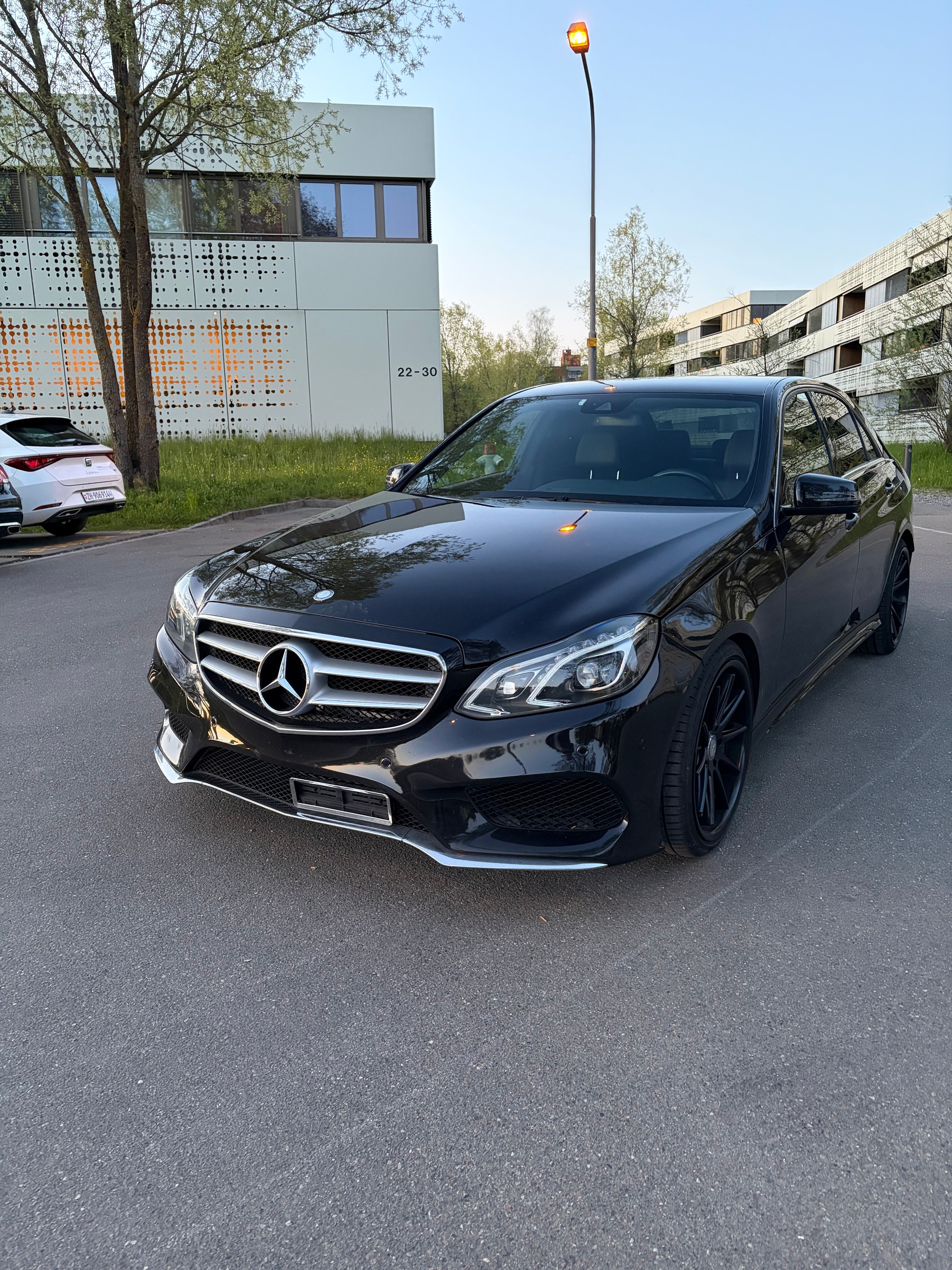 MERCEDES-BENZ E 250-image-5