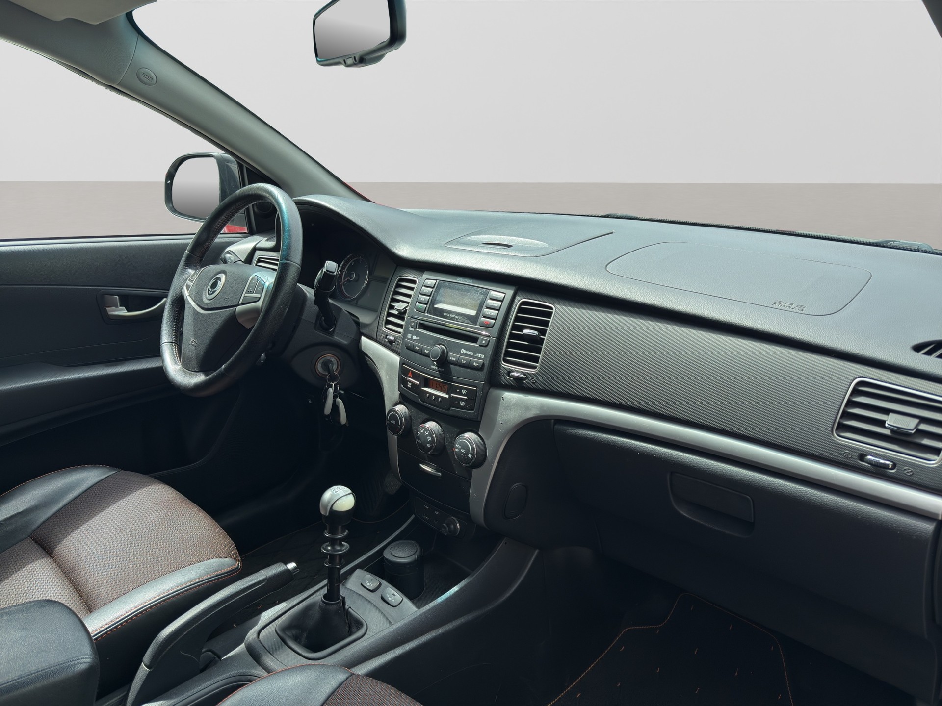 KGM-SsangYong Korando 2.0 e-XDI Sapphire 4WD-image-12