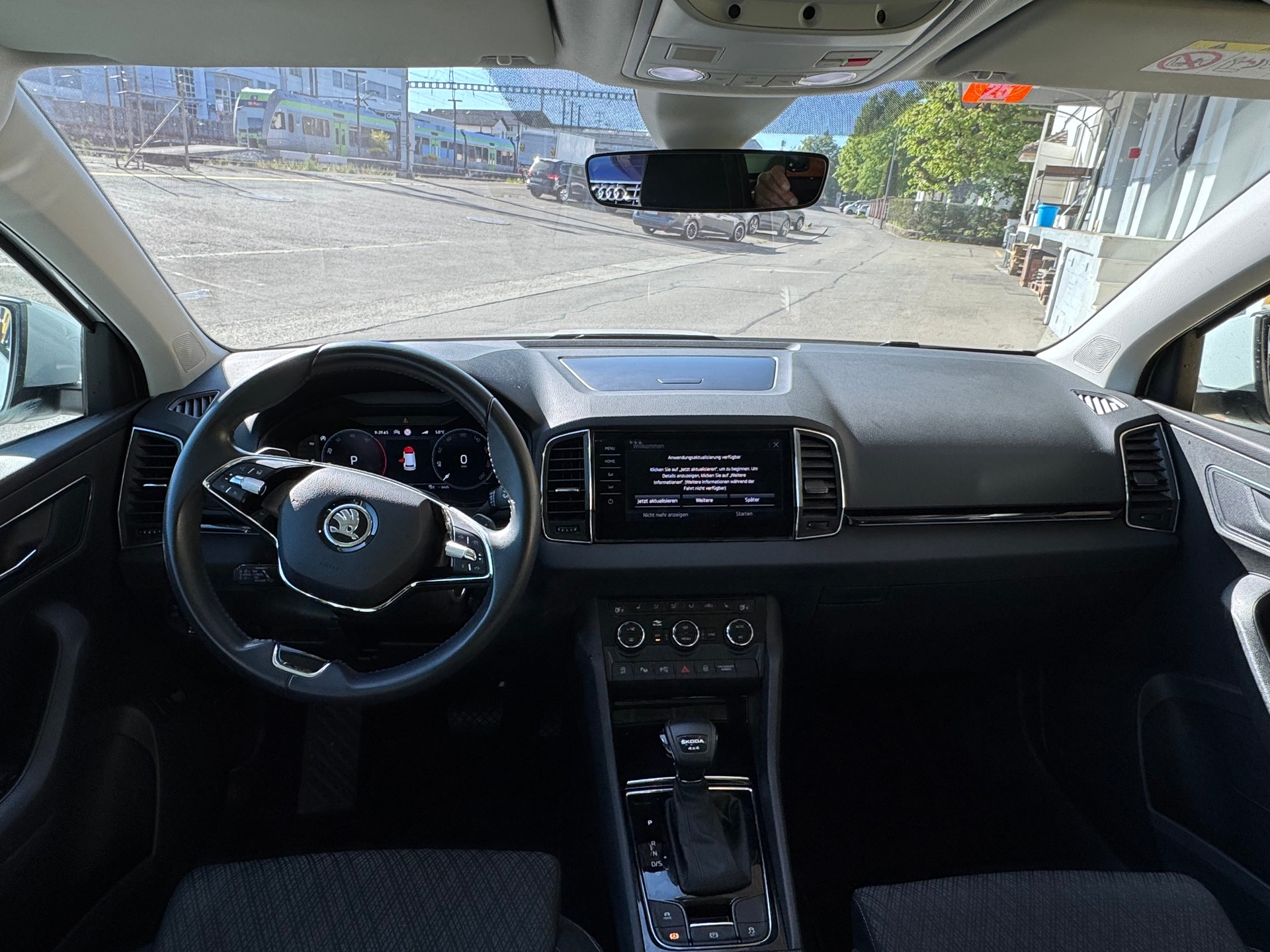 SKODA Karoq 2.0 TDI CR Style 4x4 DSG-image-5