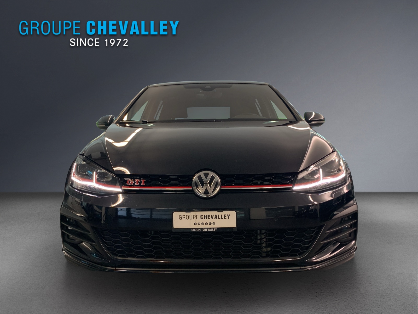 VW Golf 2.0 TSI GTI Perform-showroom-element-1