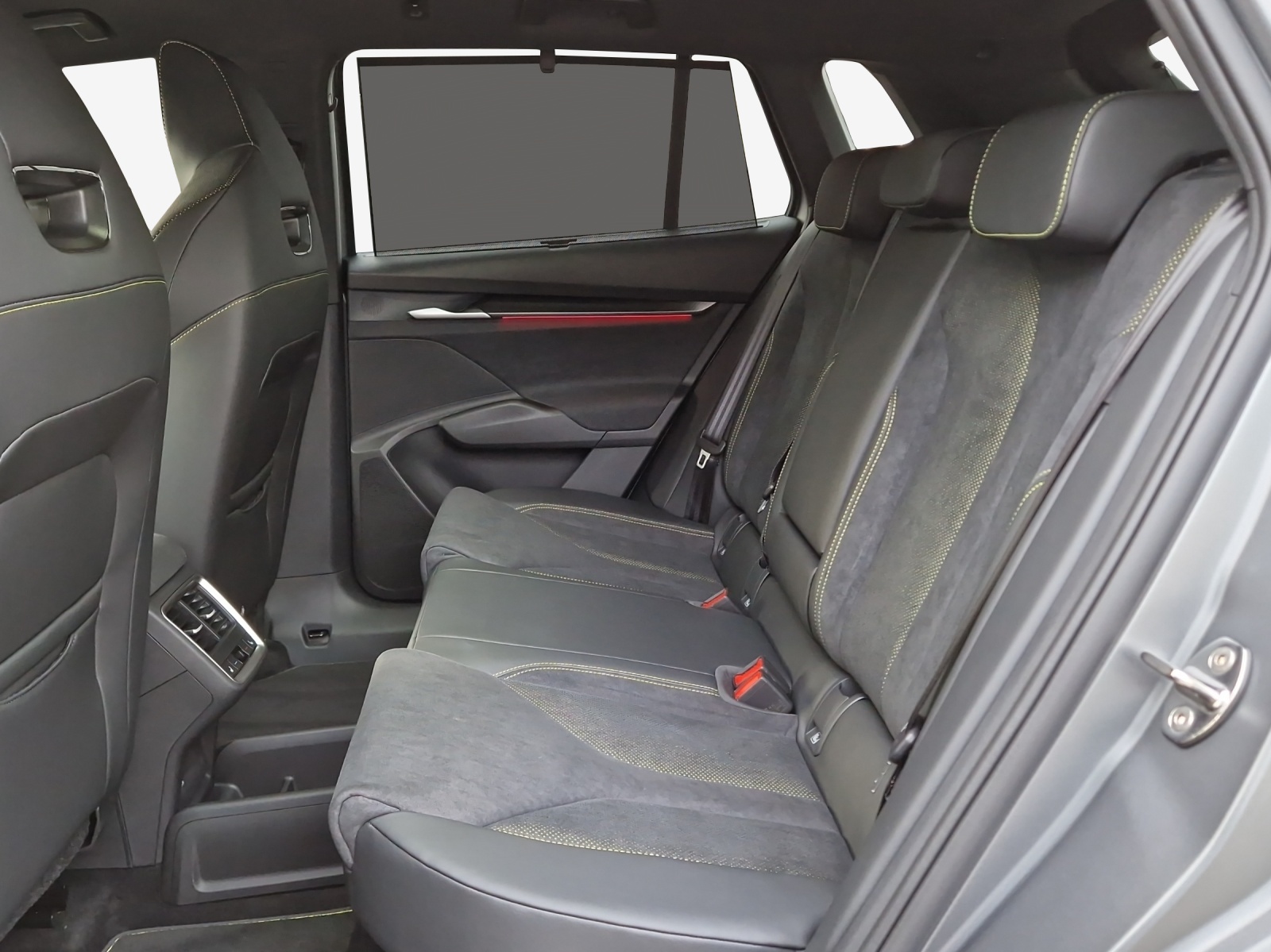 SKODA Elroq RS Matt Edition 4x4-image-11