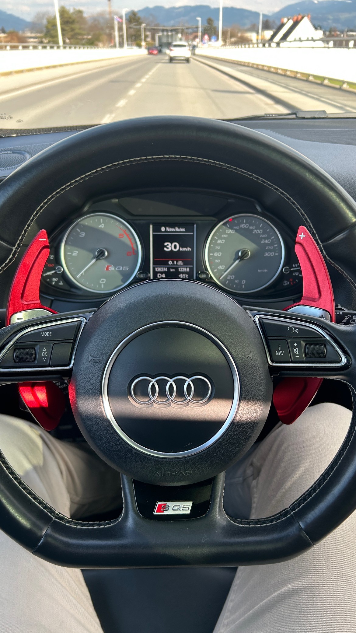 AUDI SQ5 3.0 TDI Quattro-image-5