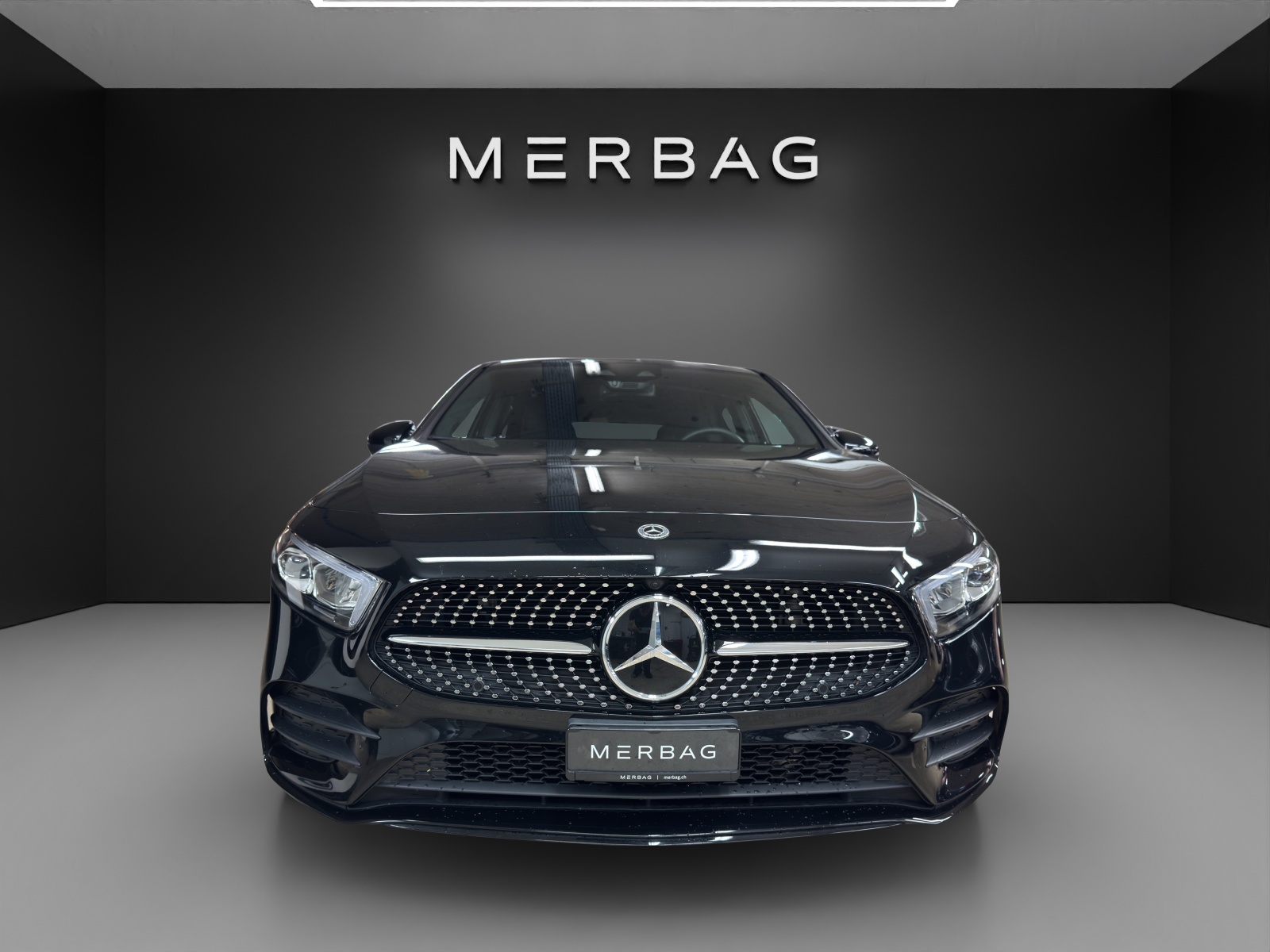 MERCEDES-BENZ A 180 Night Star AMG Line-image-6