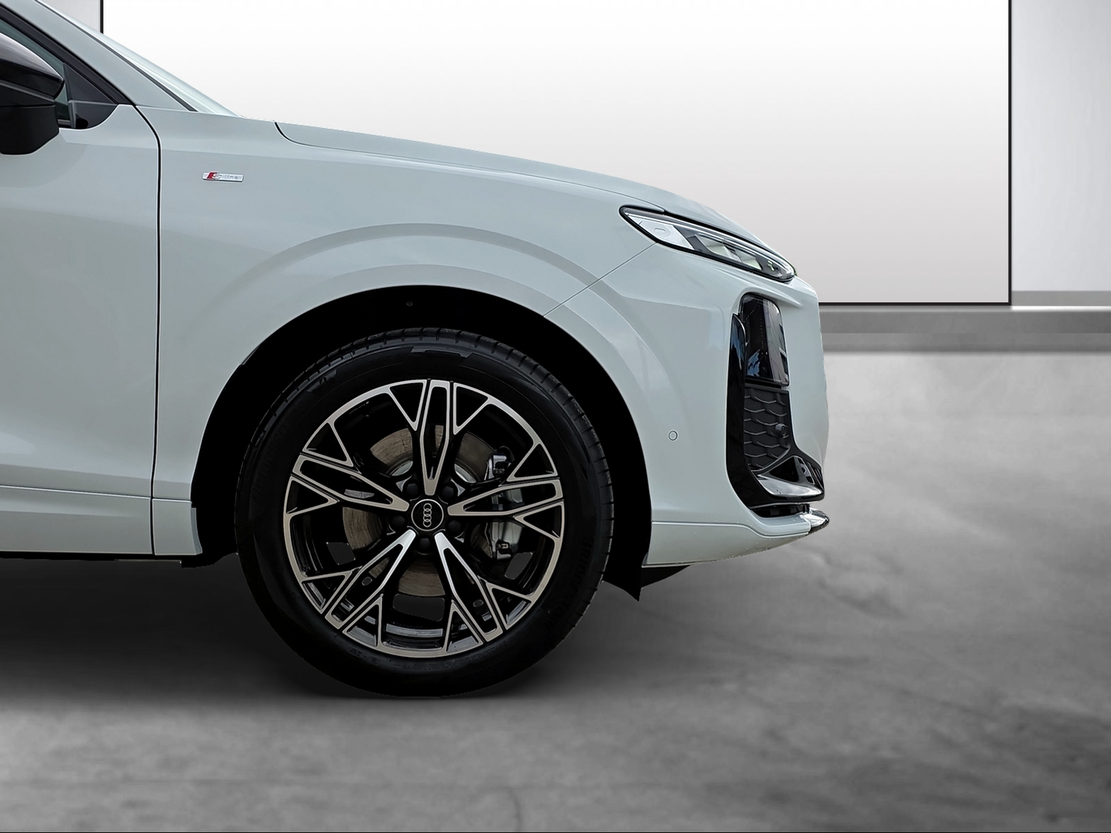 AUDI Q3 SUV TFSI quattro 150 kW S tronic-image-14