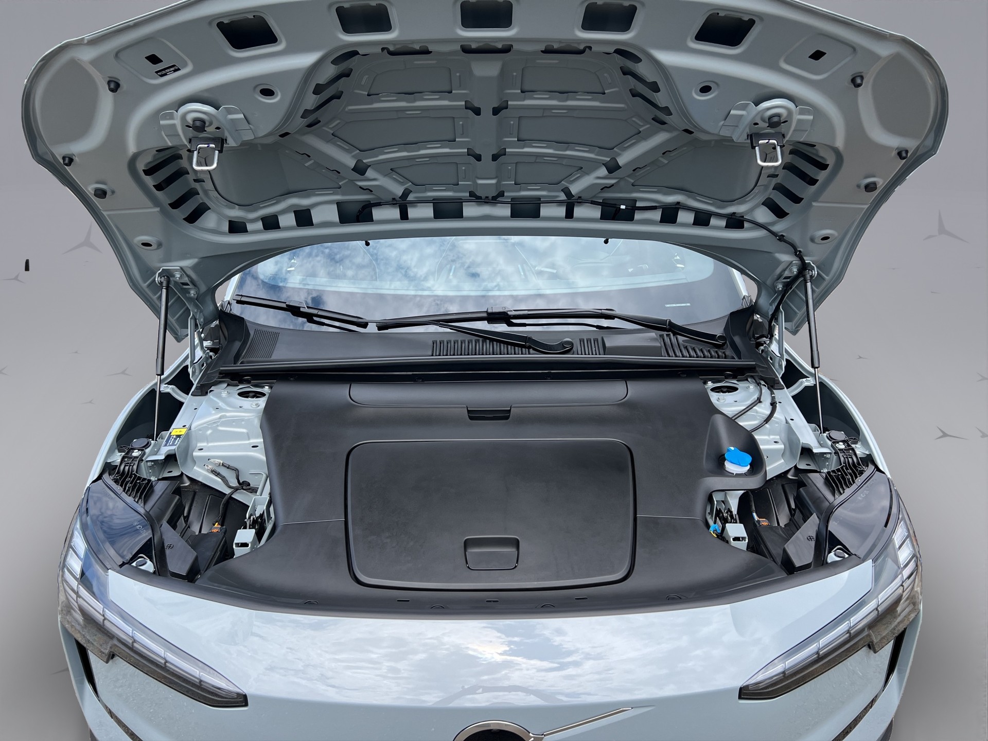 VOLVO EX30 E60 Core-image-18