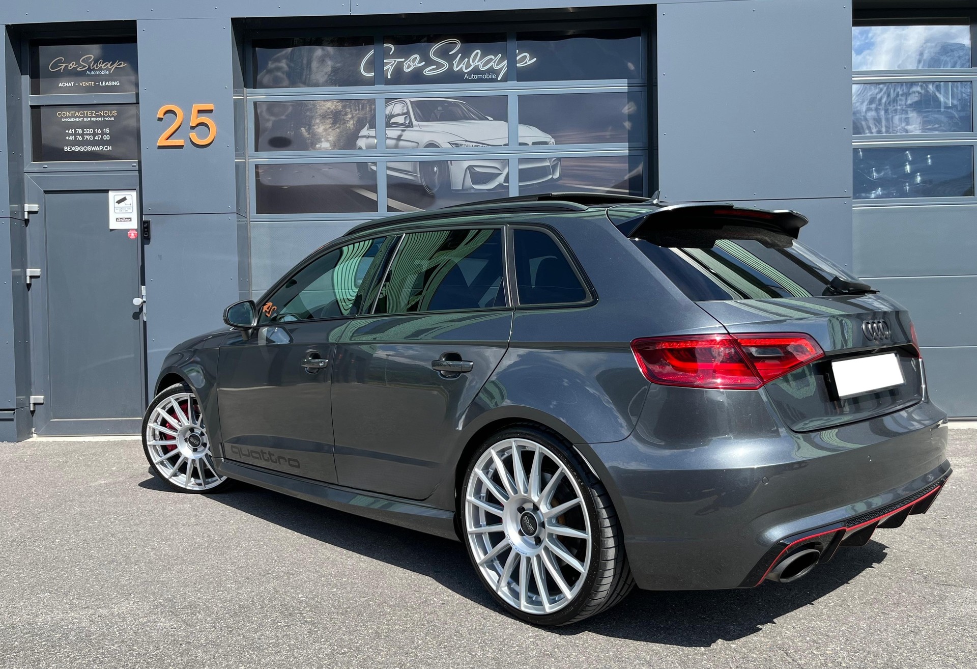 AUDI RS3 2.5 TSI quattro S-tronic-image-1