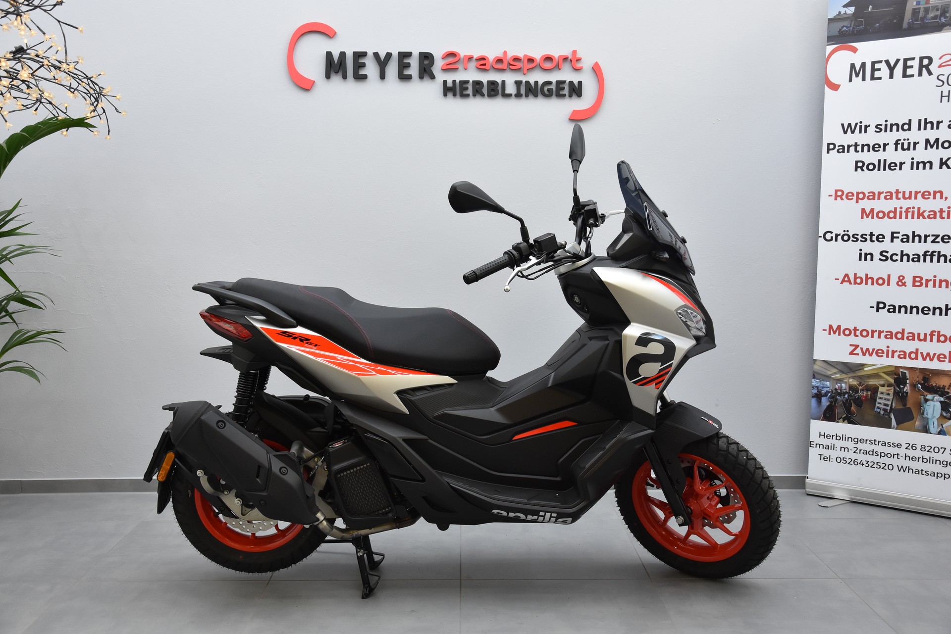 APRILIA SR 125 GT Sport ABS E5+-showroom-element-1