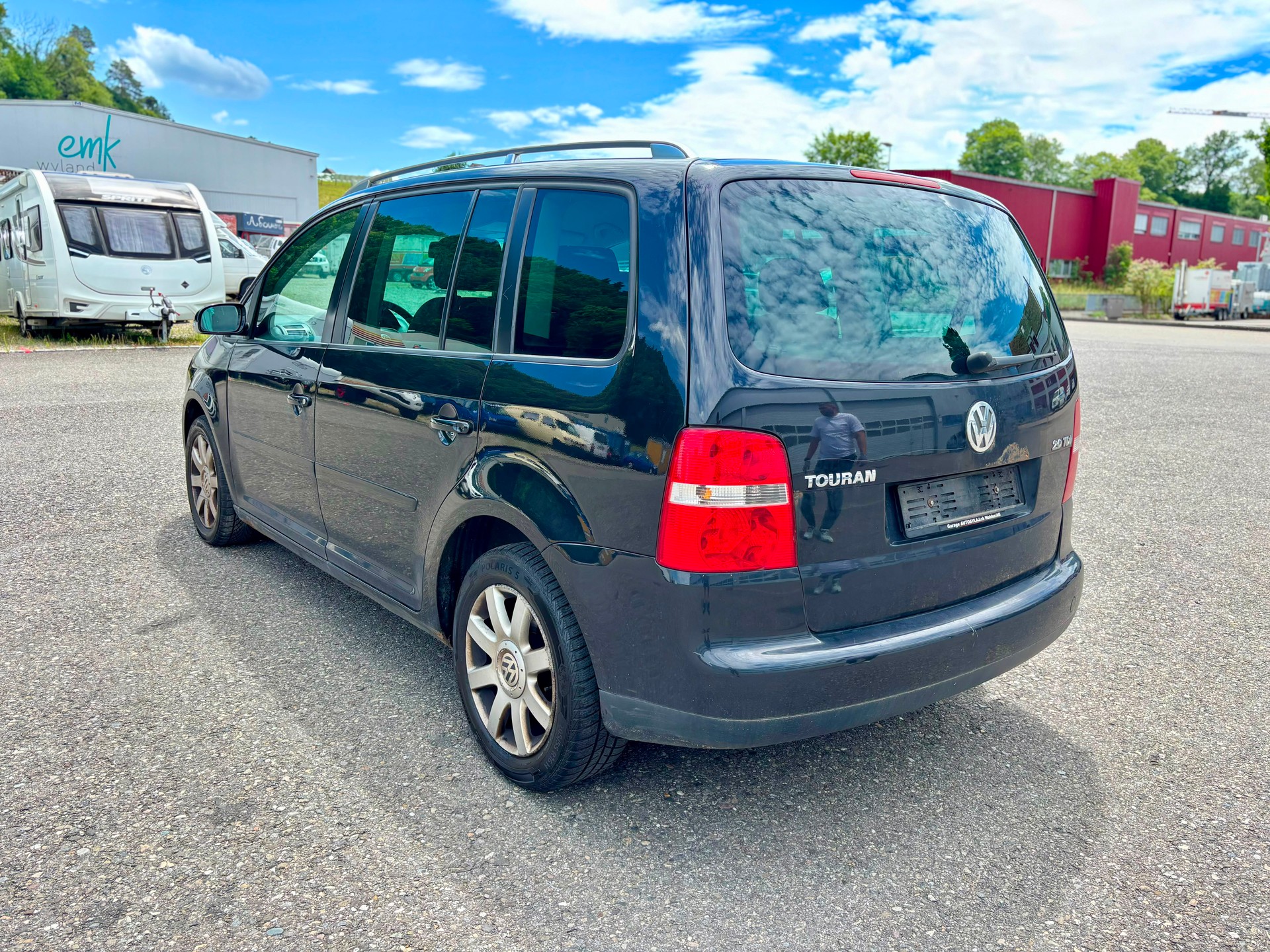 VW Touran 2.0 TDI Trendline-image-3