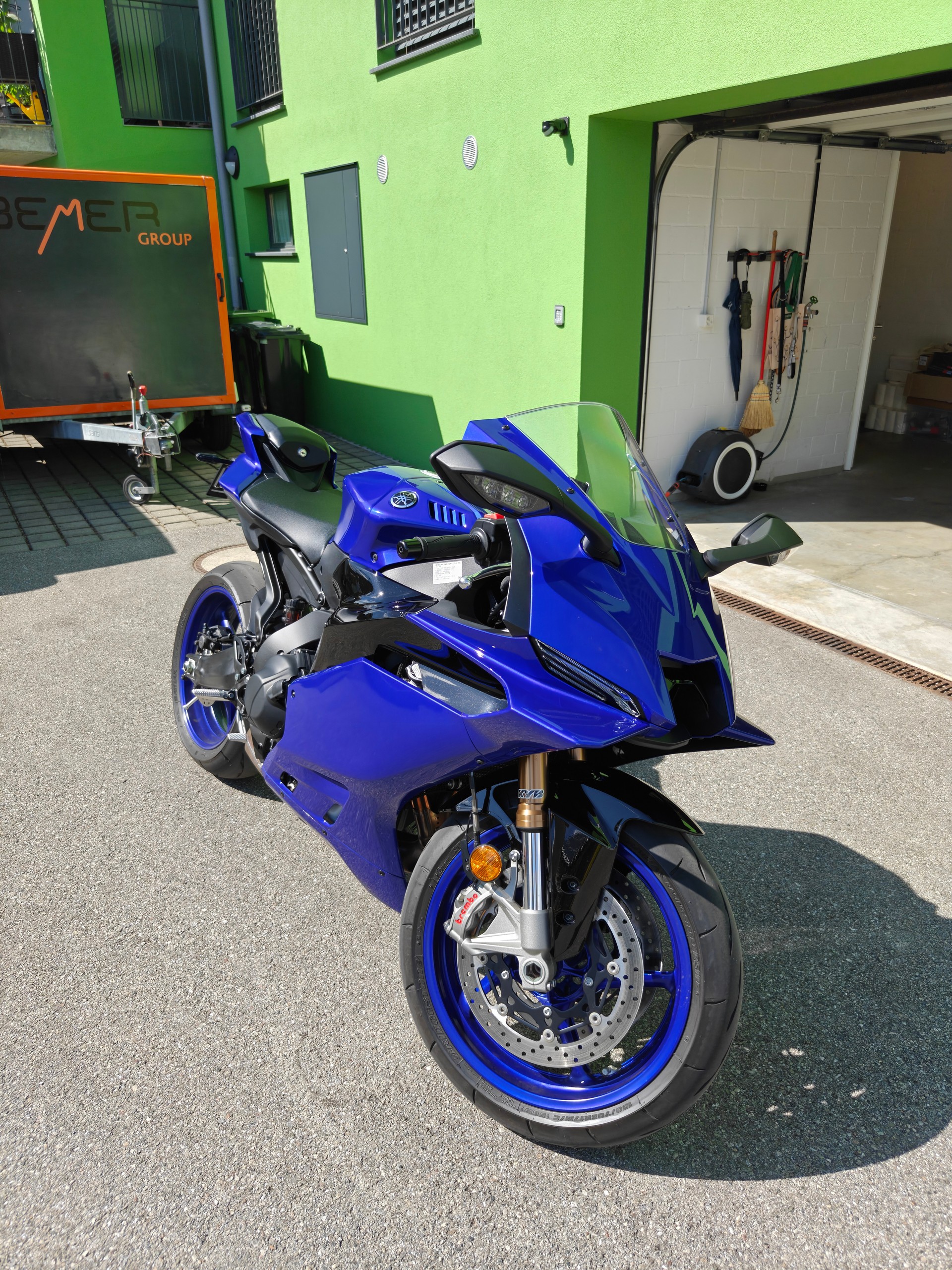 YAMAHA YZF-R9