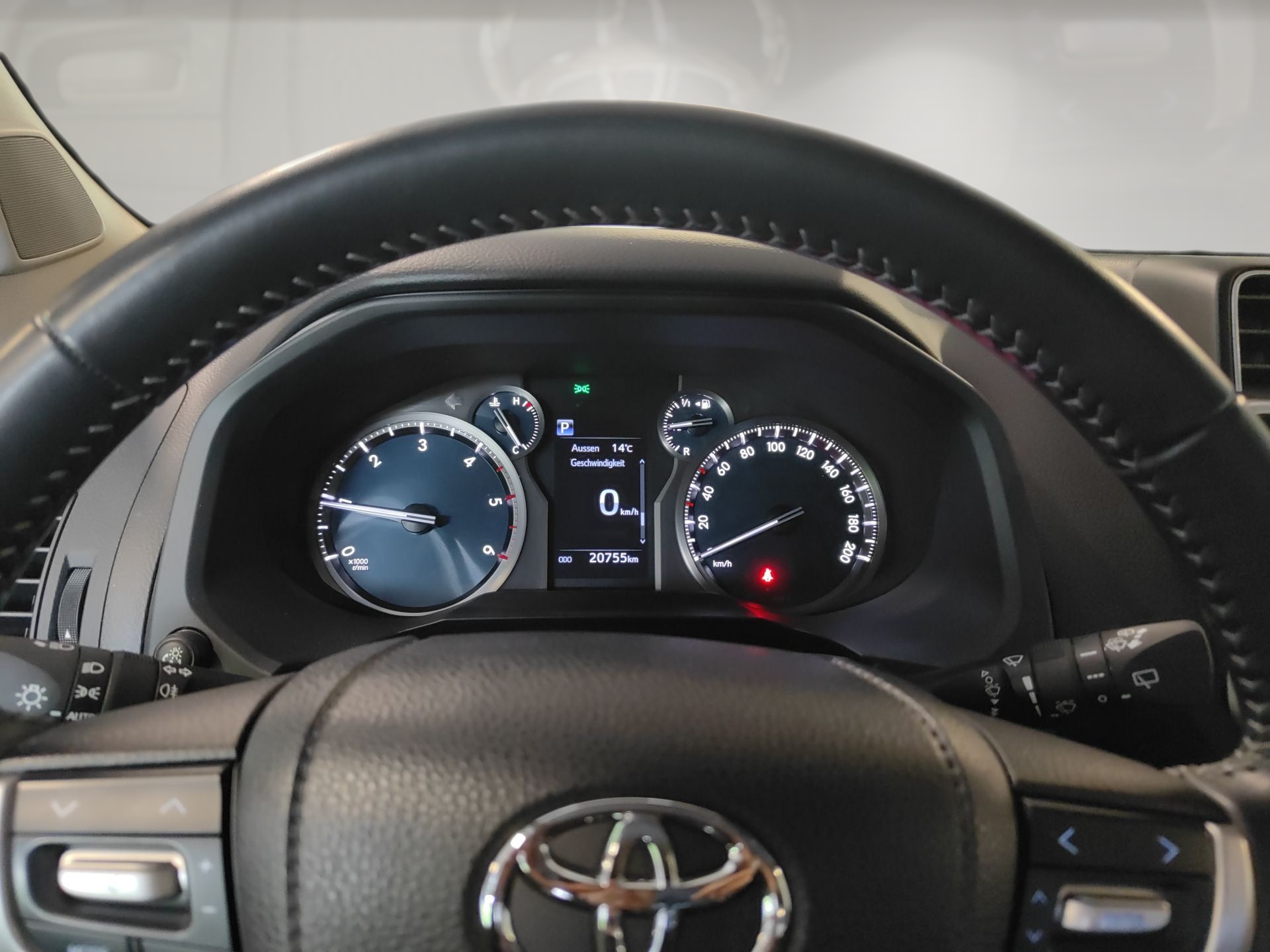 TOYOTA Land Cruiser 2.8TD Premium Automatic-image-5