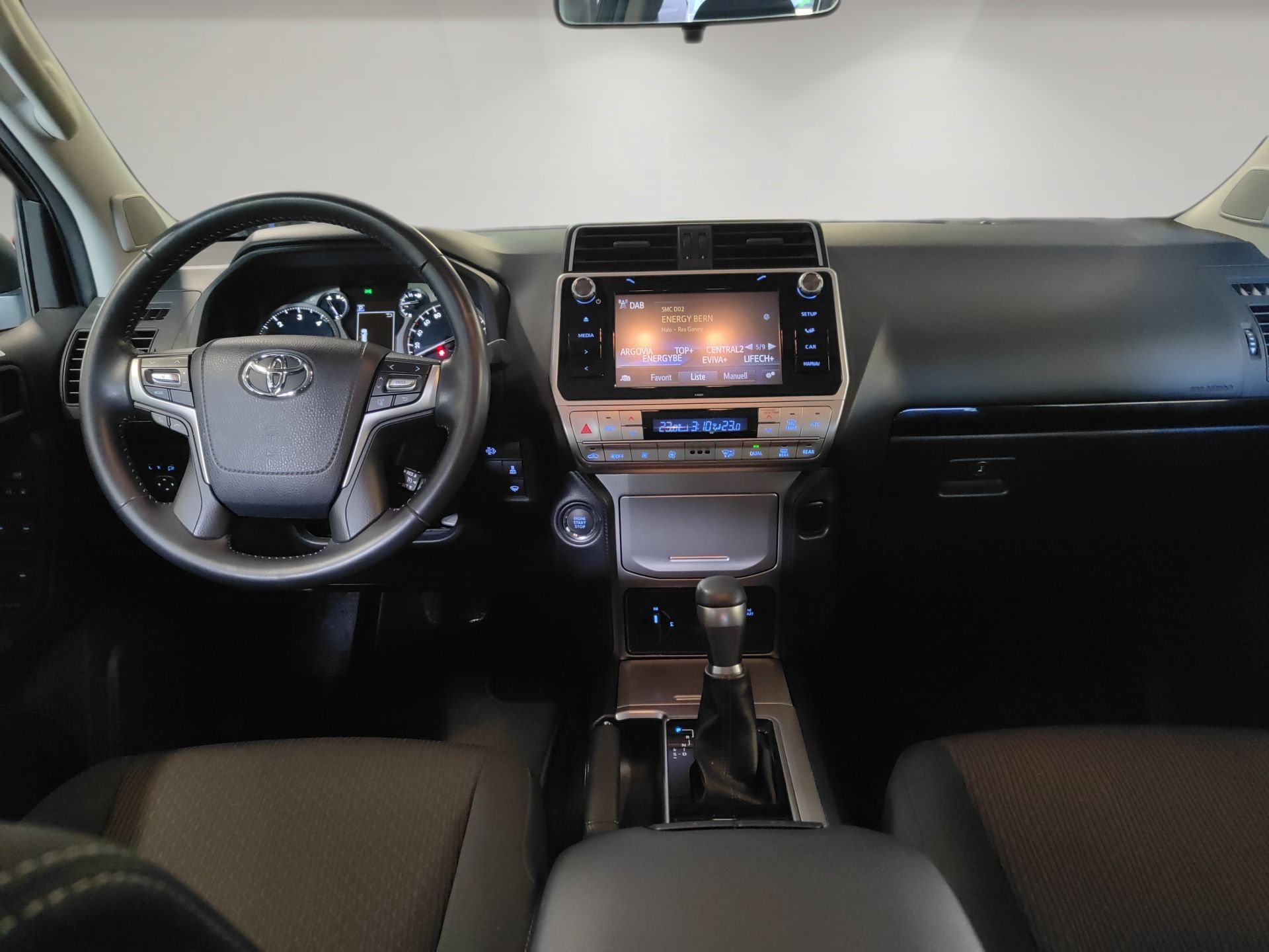 TOYOTA Land Cruiser 2.8TD Premium Automatic-image-7