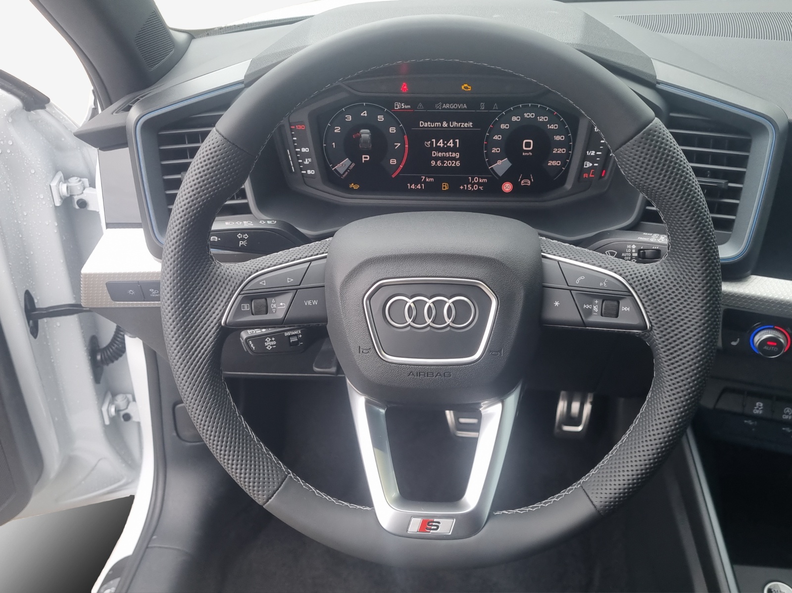 AUDI A1 Sportback 30 TFSI S Line Attraction S-tronic-image-9