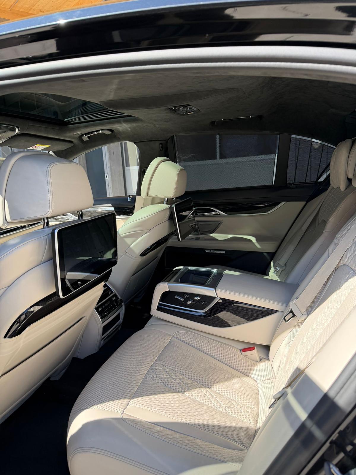 BMW 740d xDrive Steptronic-image-8