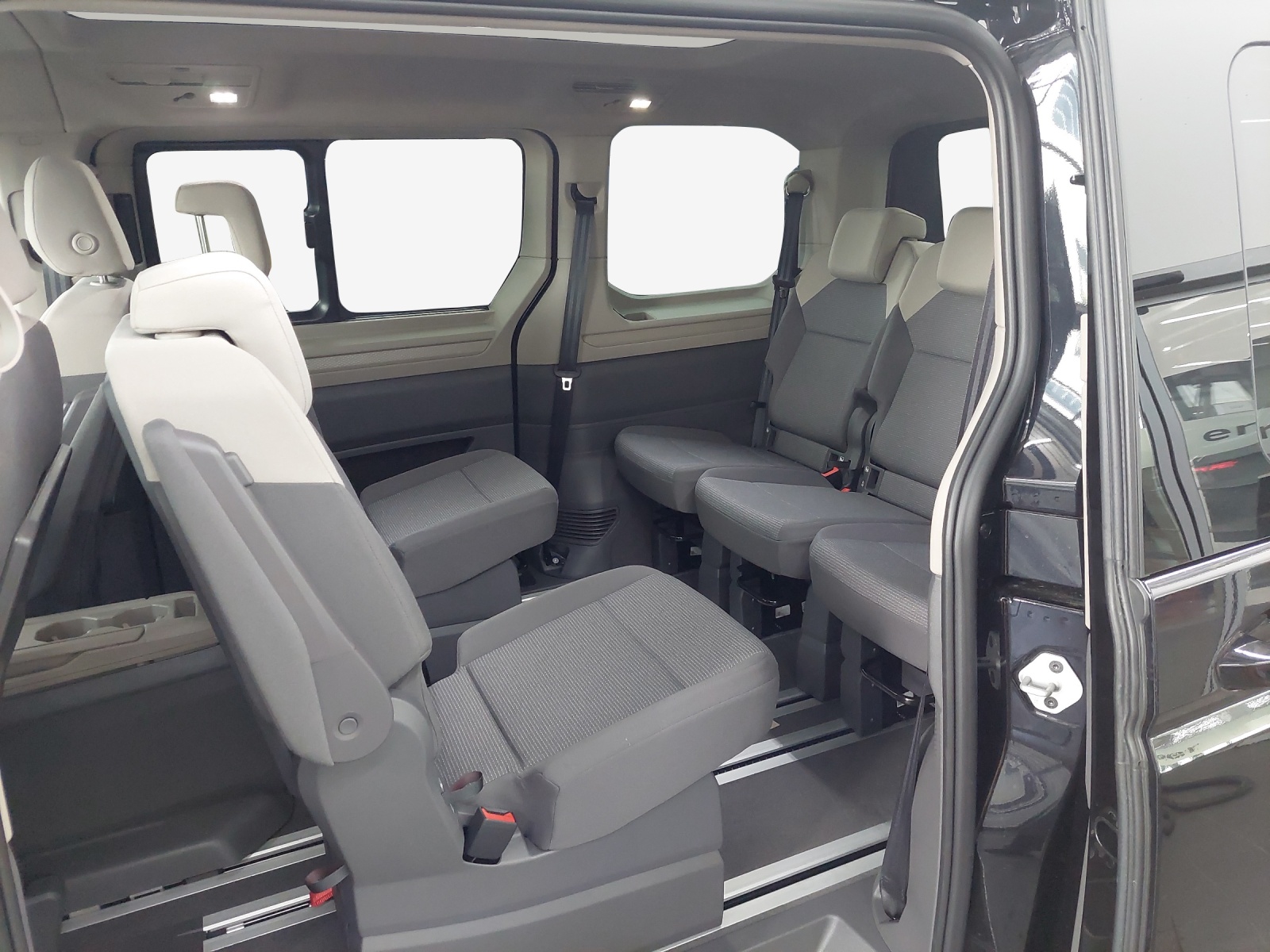 VW Multivan 1.5 eHybrid Liberty 4Motion DSG-image-11