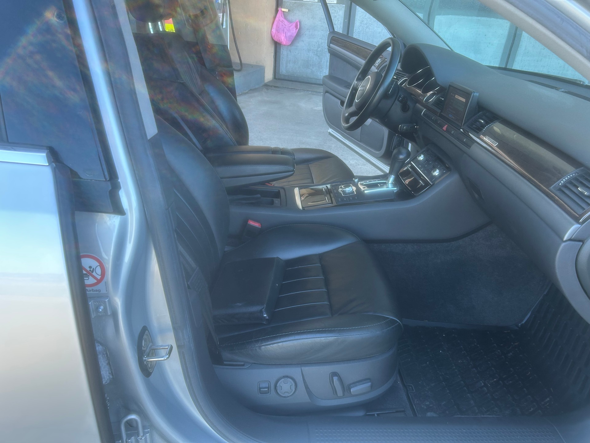 AUDI A8 L 4.2 quattro tiptronic-image-8