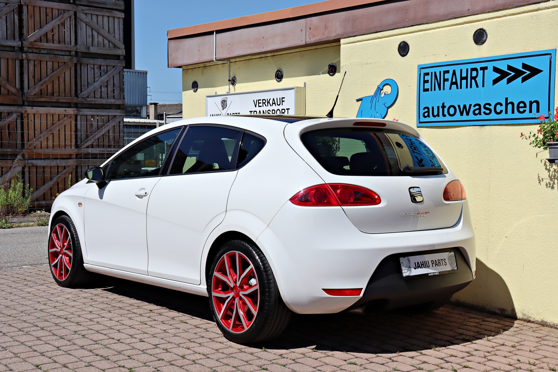 SEAT Leon 2.0 TSI World Champion Edition NR 20/200 * Frisch MFK & Service*-image-2