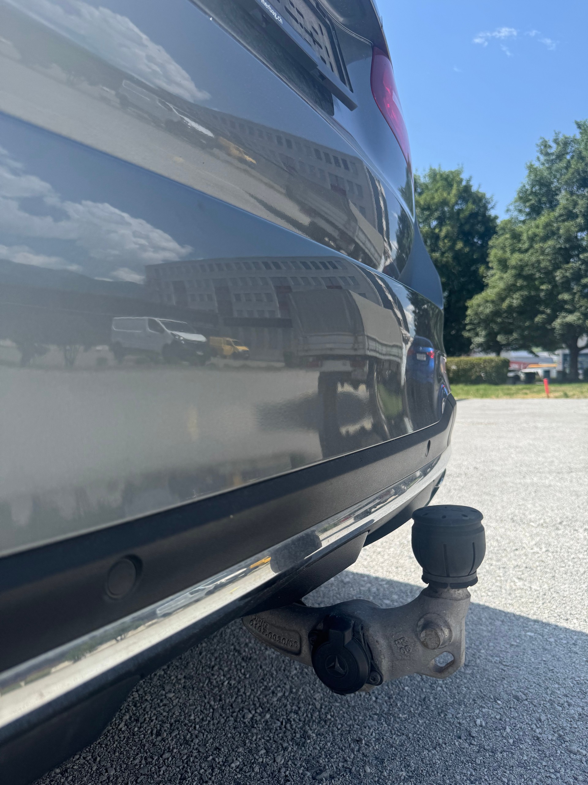 MERCEDES-BENZ GLC 250 d AMG Line 4Matic 9G-Tronic-image-19