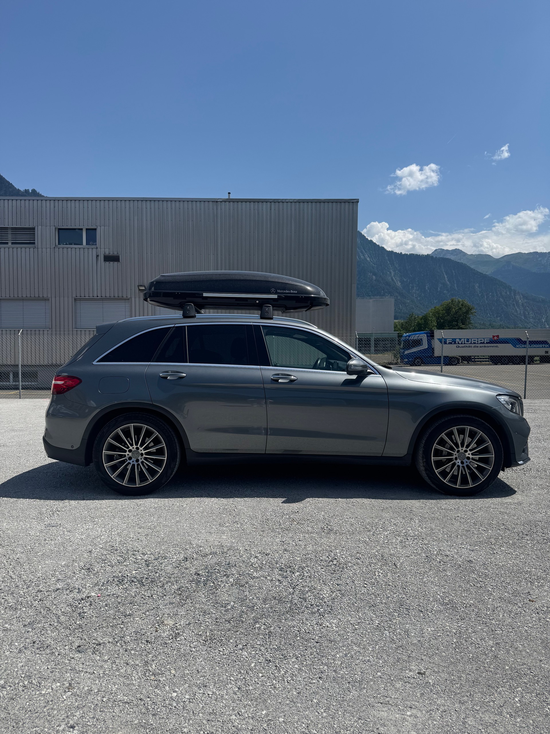 MERCEDES-BENZ GLC 250 d AMG Line 4Matic 9G-Tronic-image-2
