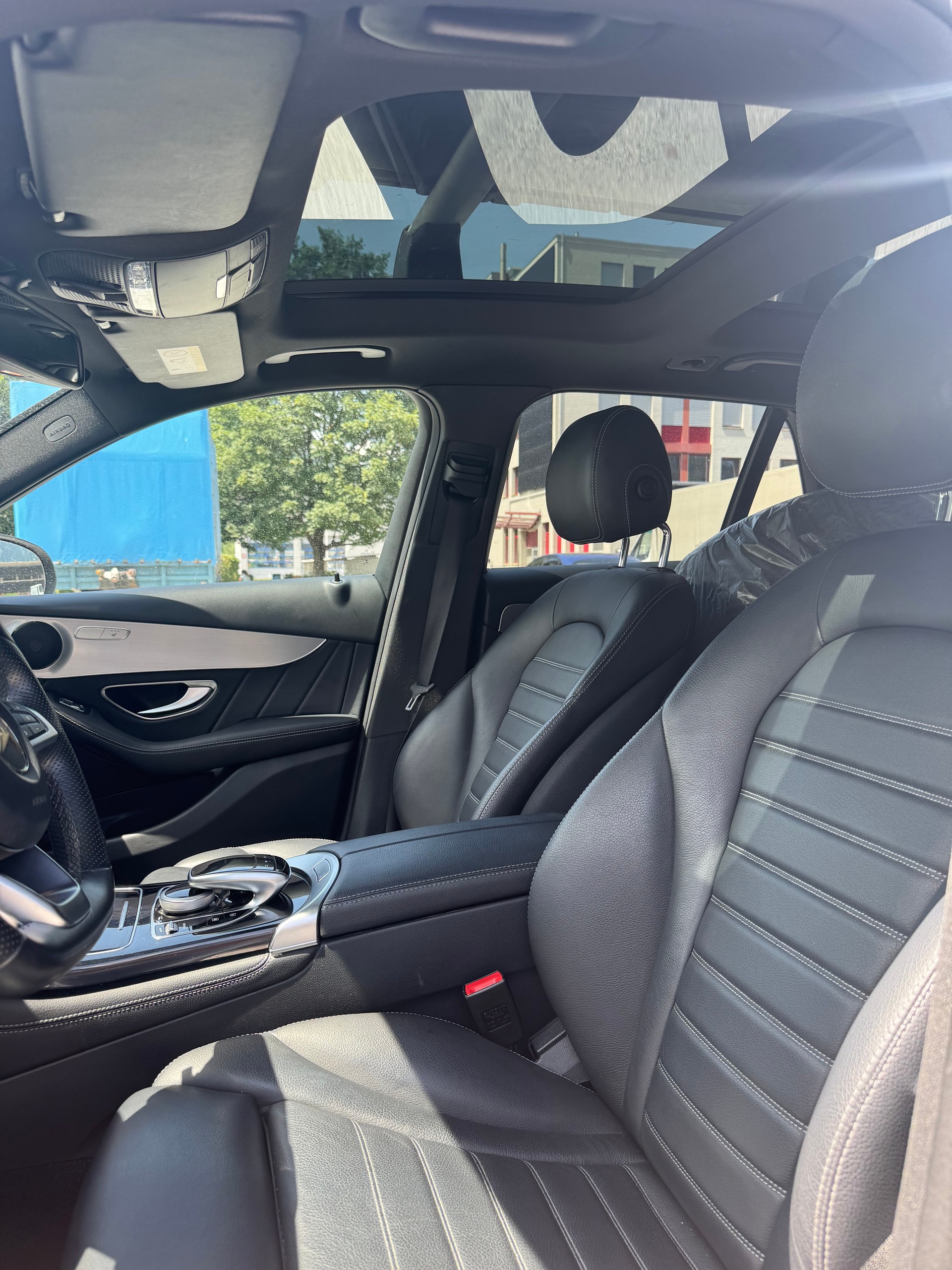 MERCEDES-BENZ GLC 250 d AMG Line 4Matic 9G-Tronic-image-8