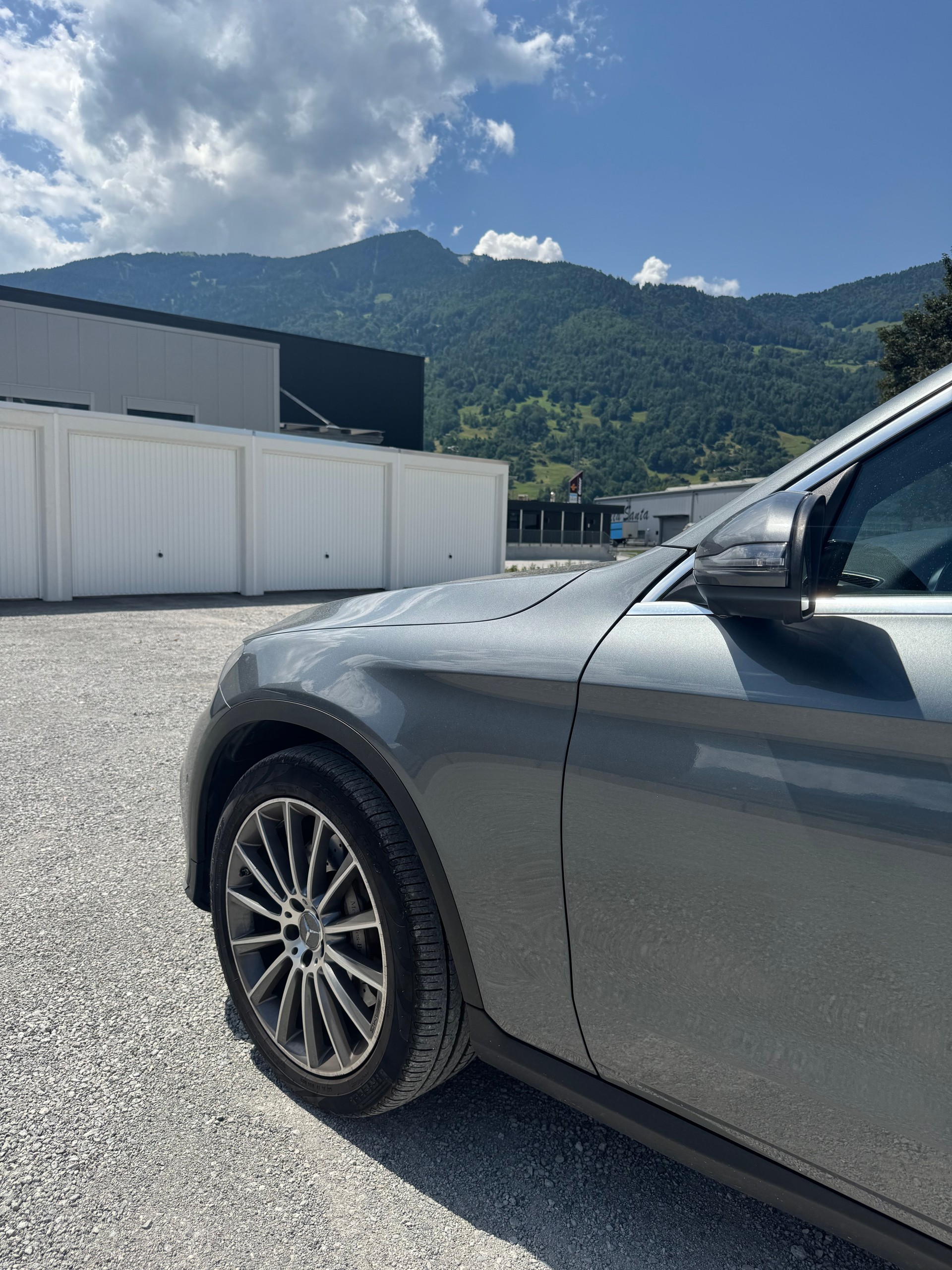 MERCEDES-BENZ GLC 250 d AMG Line 4Matic 9G-Tronic-image-13