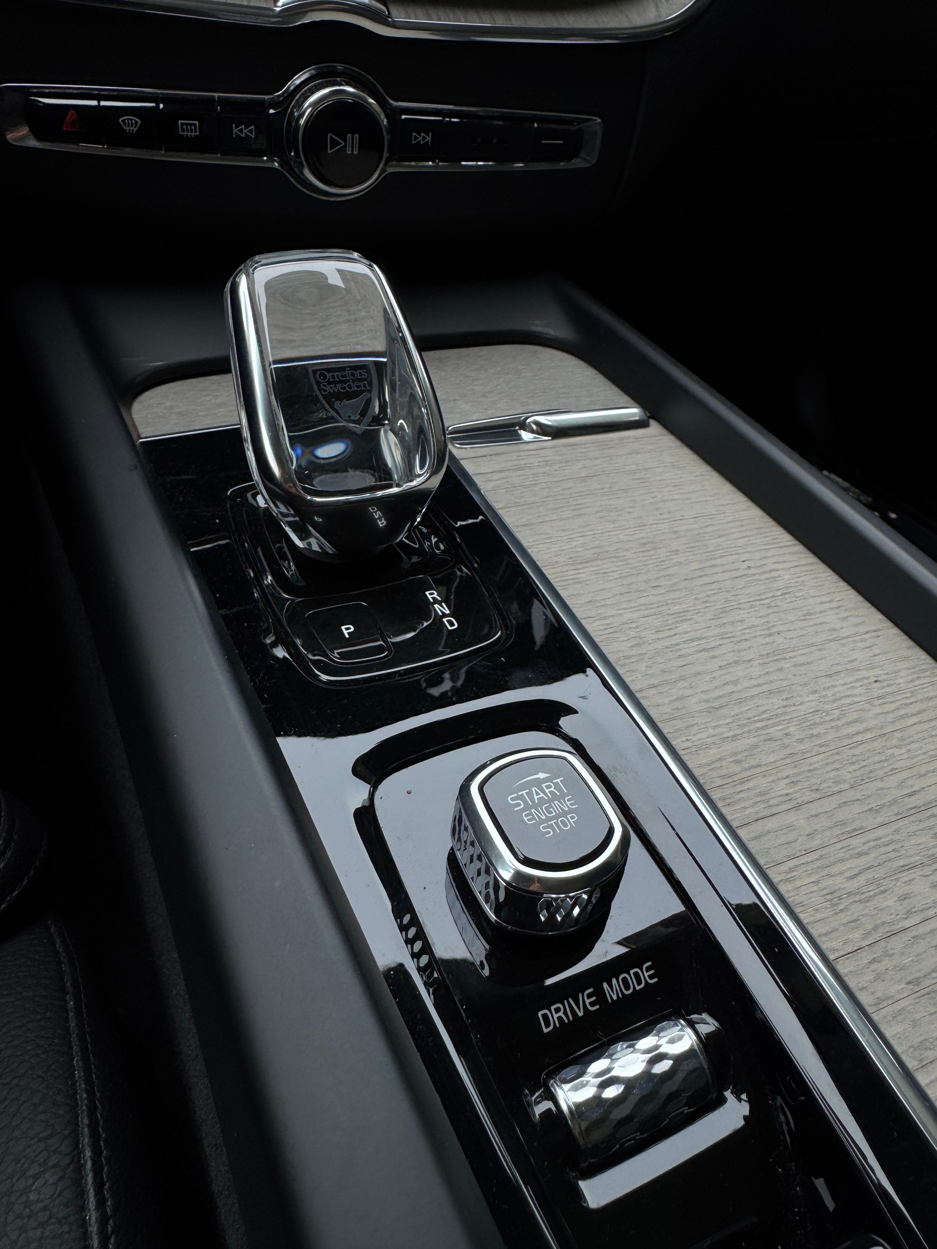 VOLVO XC60 T6 eAWD Inscription Geartronic-image-15