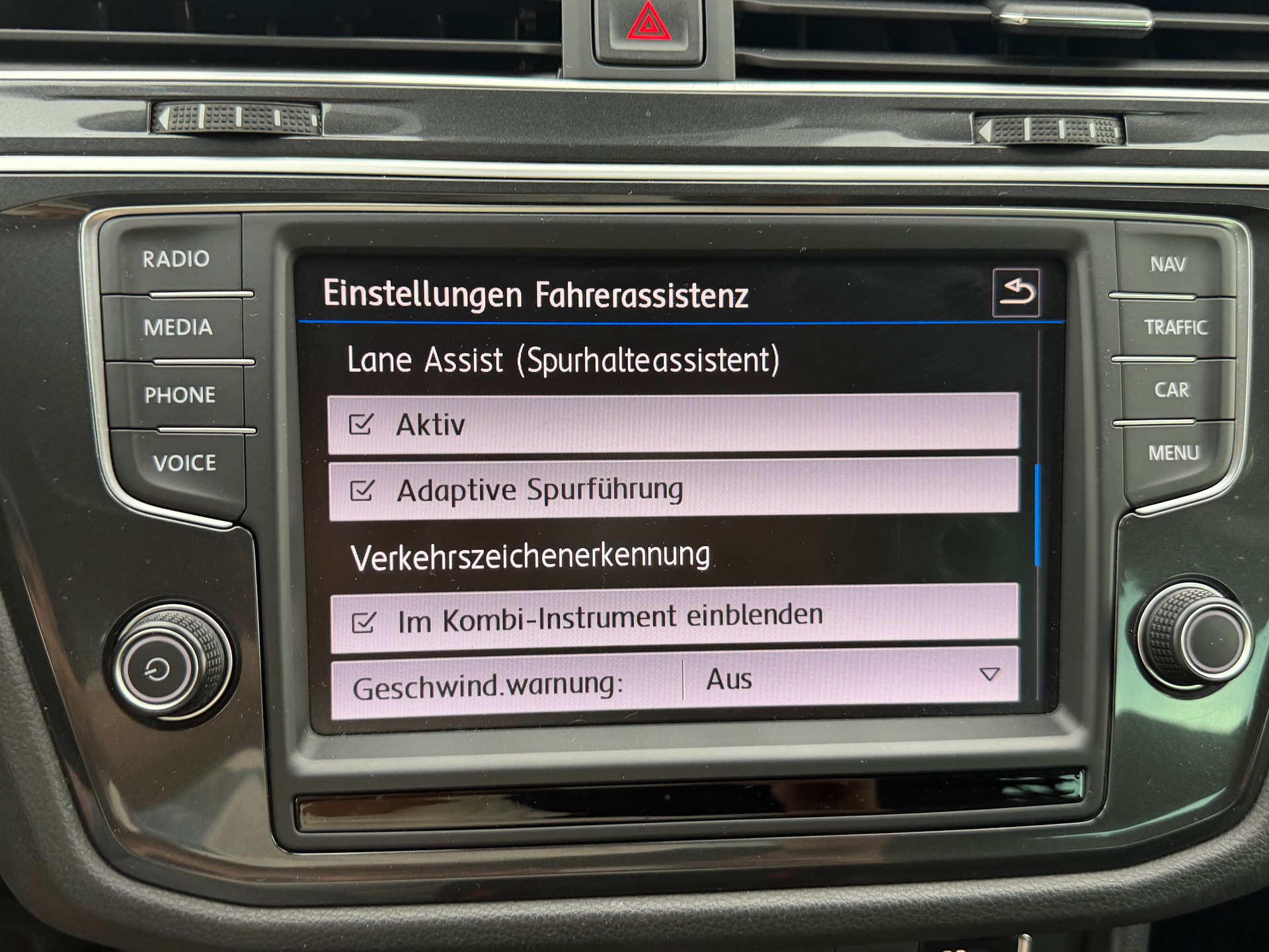 VW Tiguan 1.4TSI Comfortline 4Motion DSG-image-19